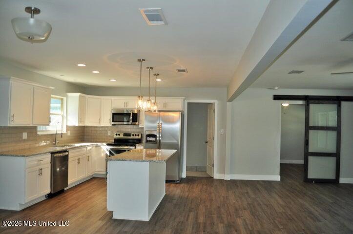3117 Beachview Drive Property Photo 3