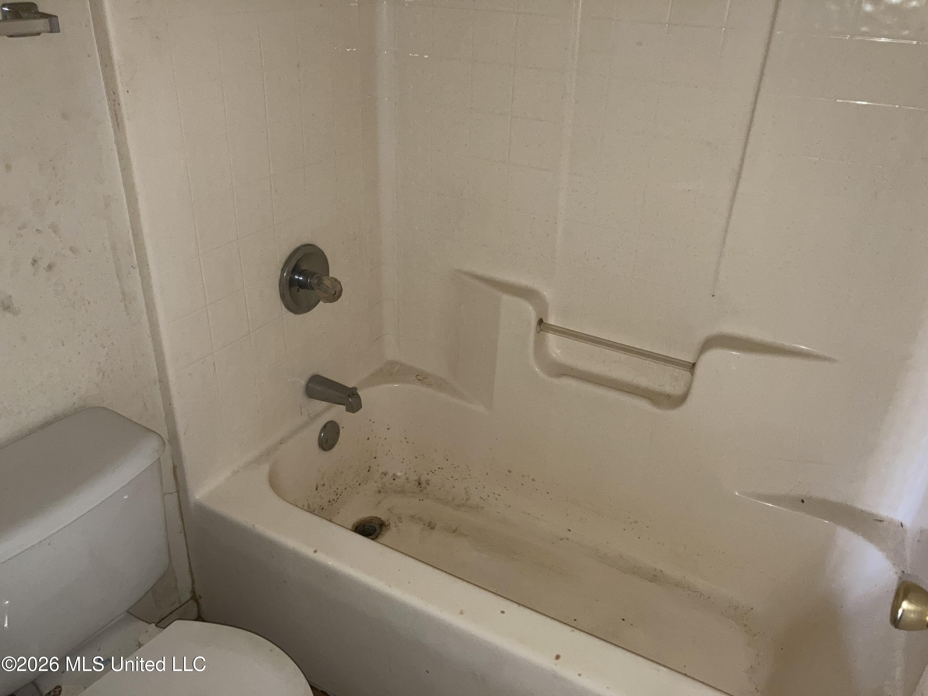 1104 Clover Leaf Circle Property Photo 7