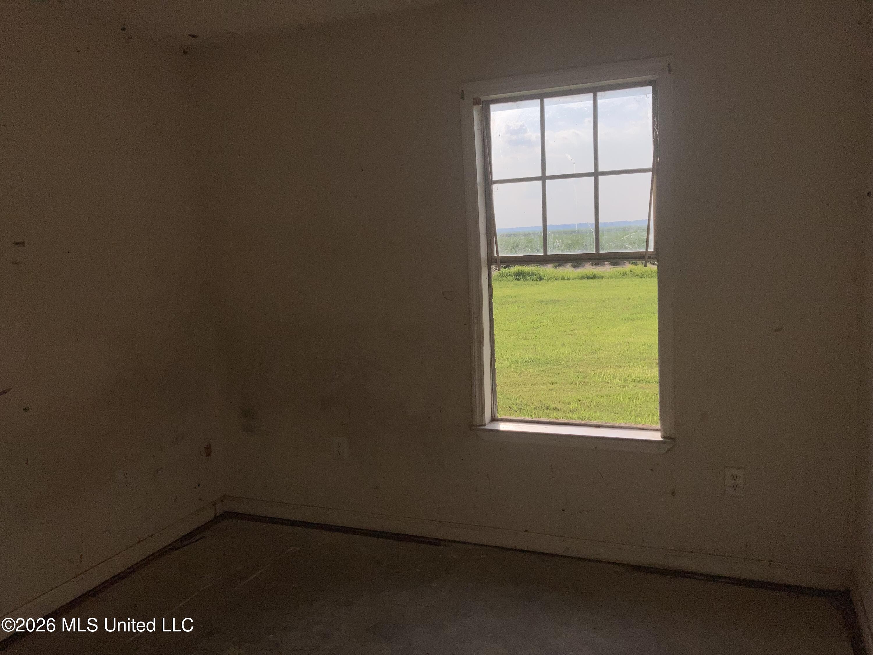 1104 Clover Leaf Circle Property Photo 8