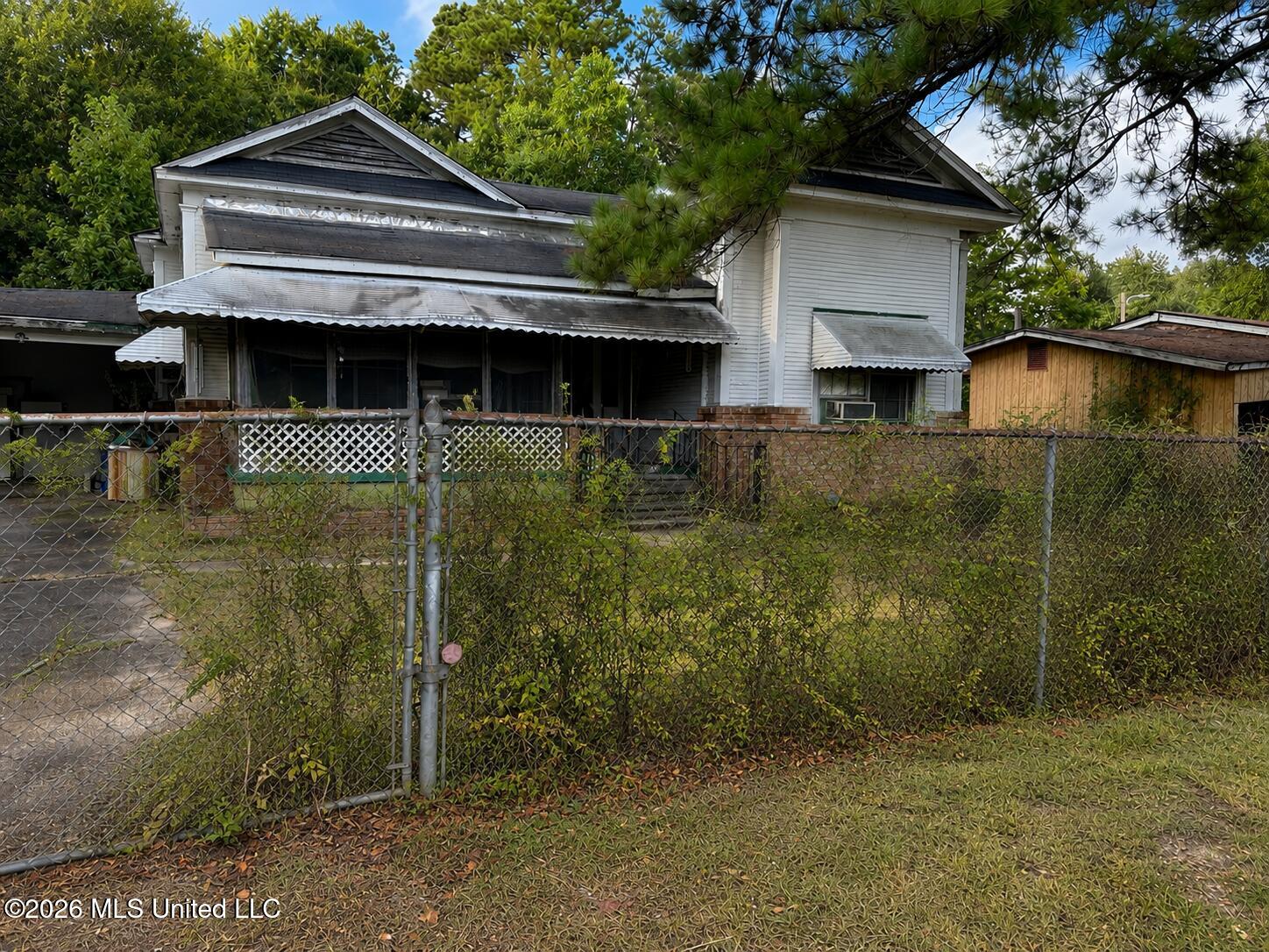 813 Davidson Place Property Photo 5