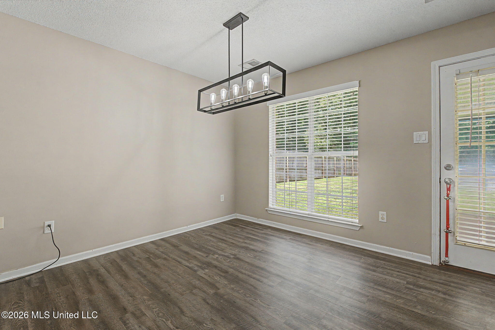 7673 Delta Lakes Boulevard Property Photo 12