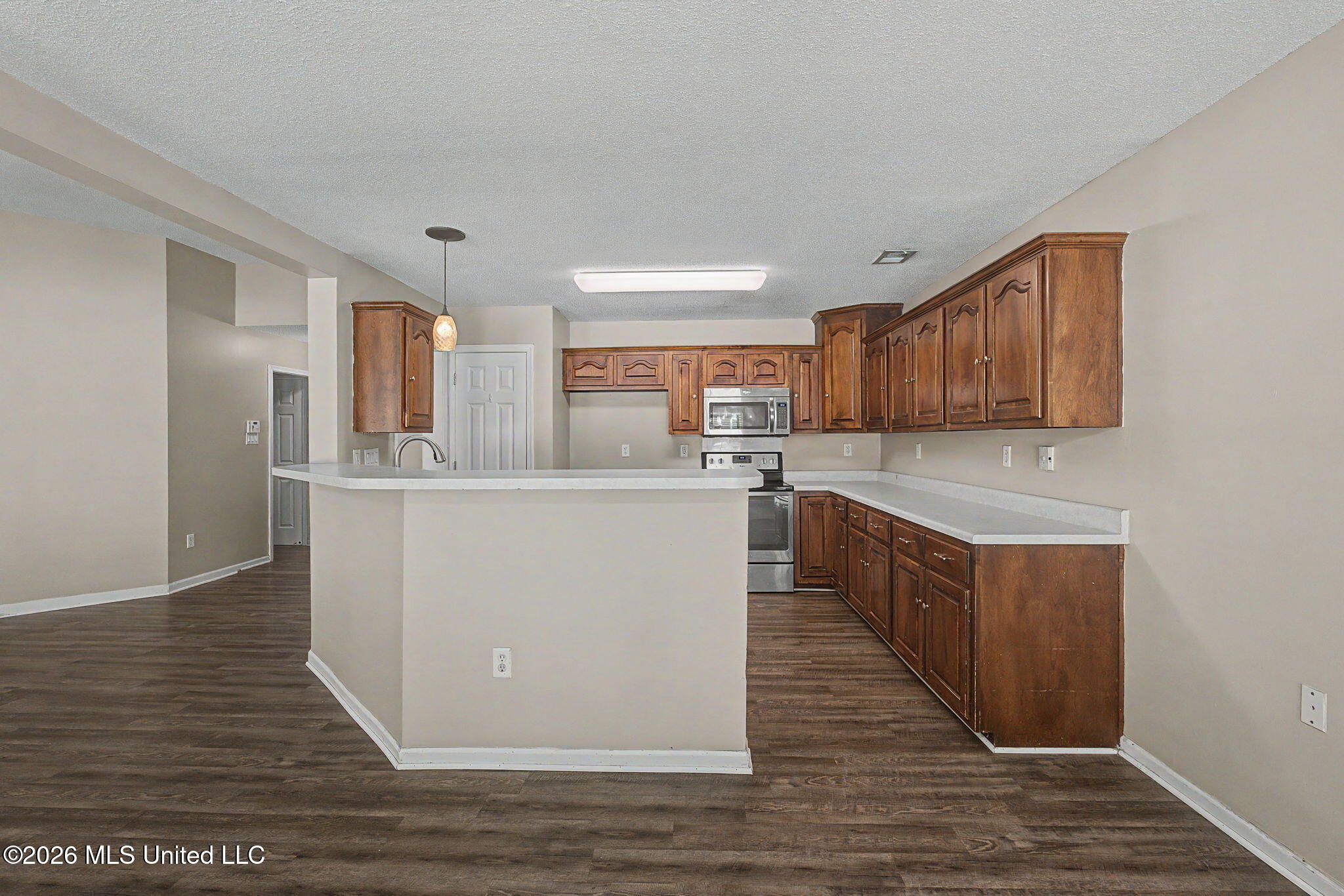 7673 Delta Lakes Boulevard Property Photo 13