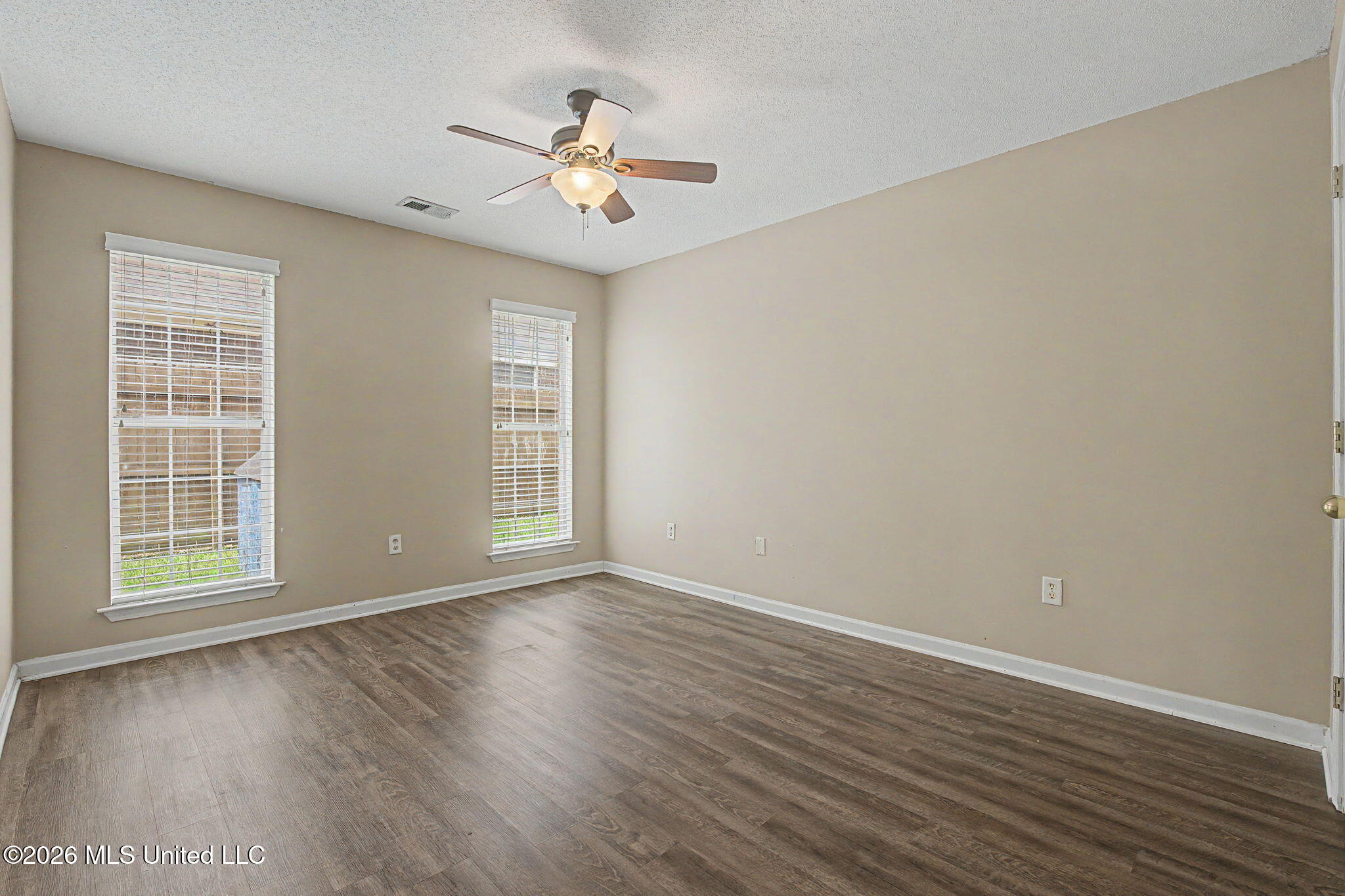 7673 Delta Lakes Boulevard Property Photo 19