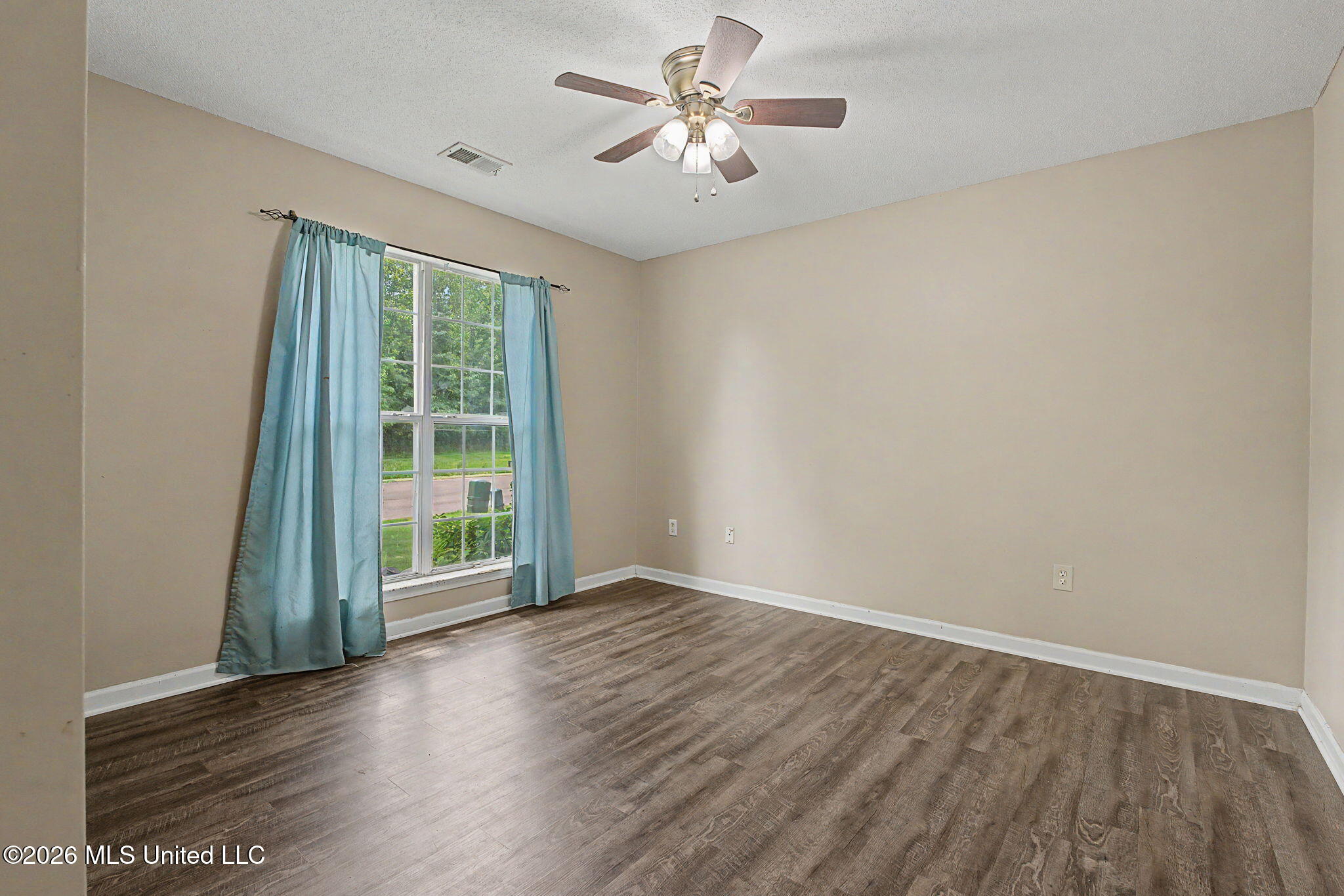 7673 Delta Lakes Boulevard Property Photo 21