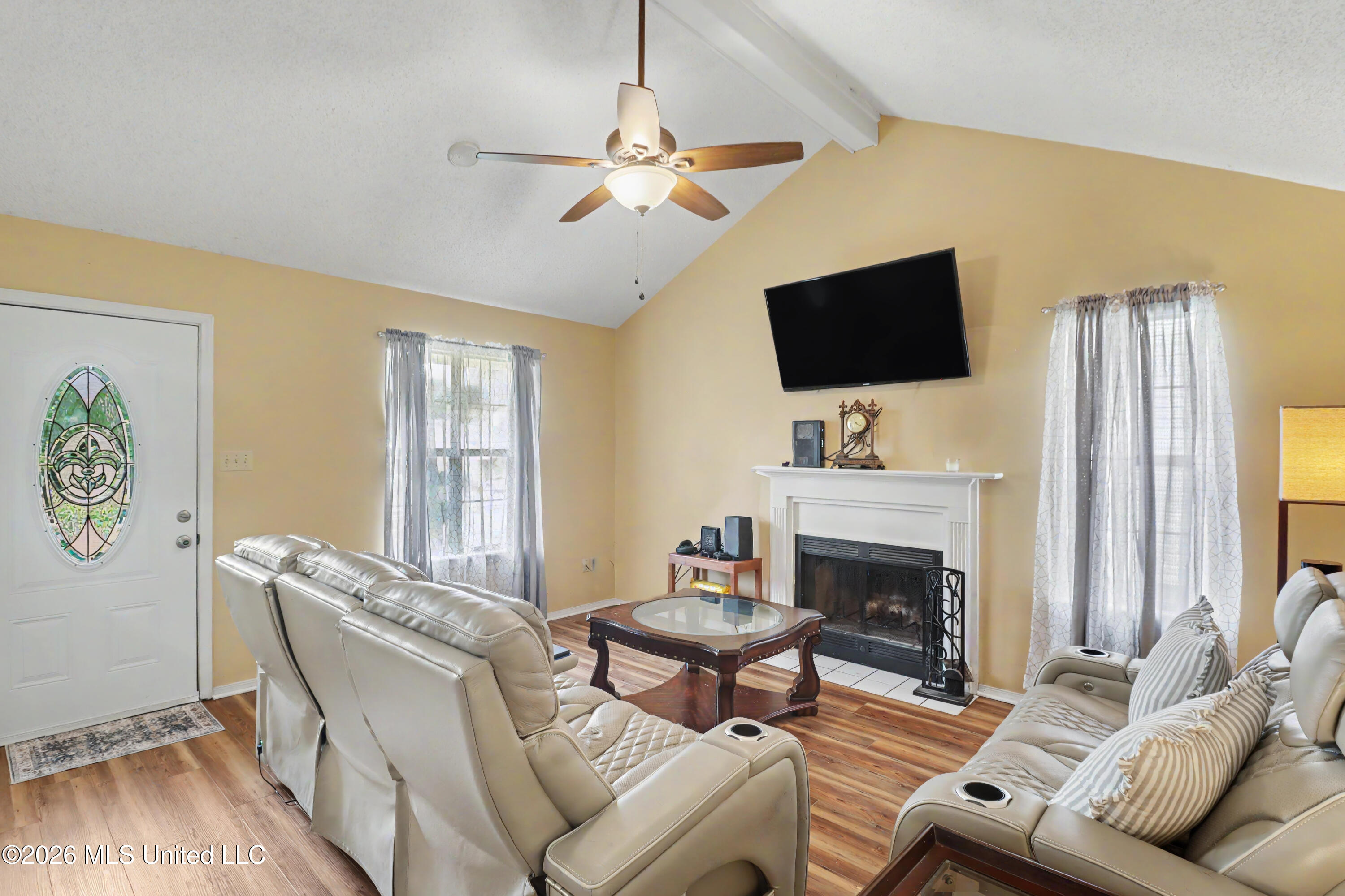 13431 Windridge Drive Property Photo 4