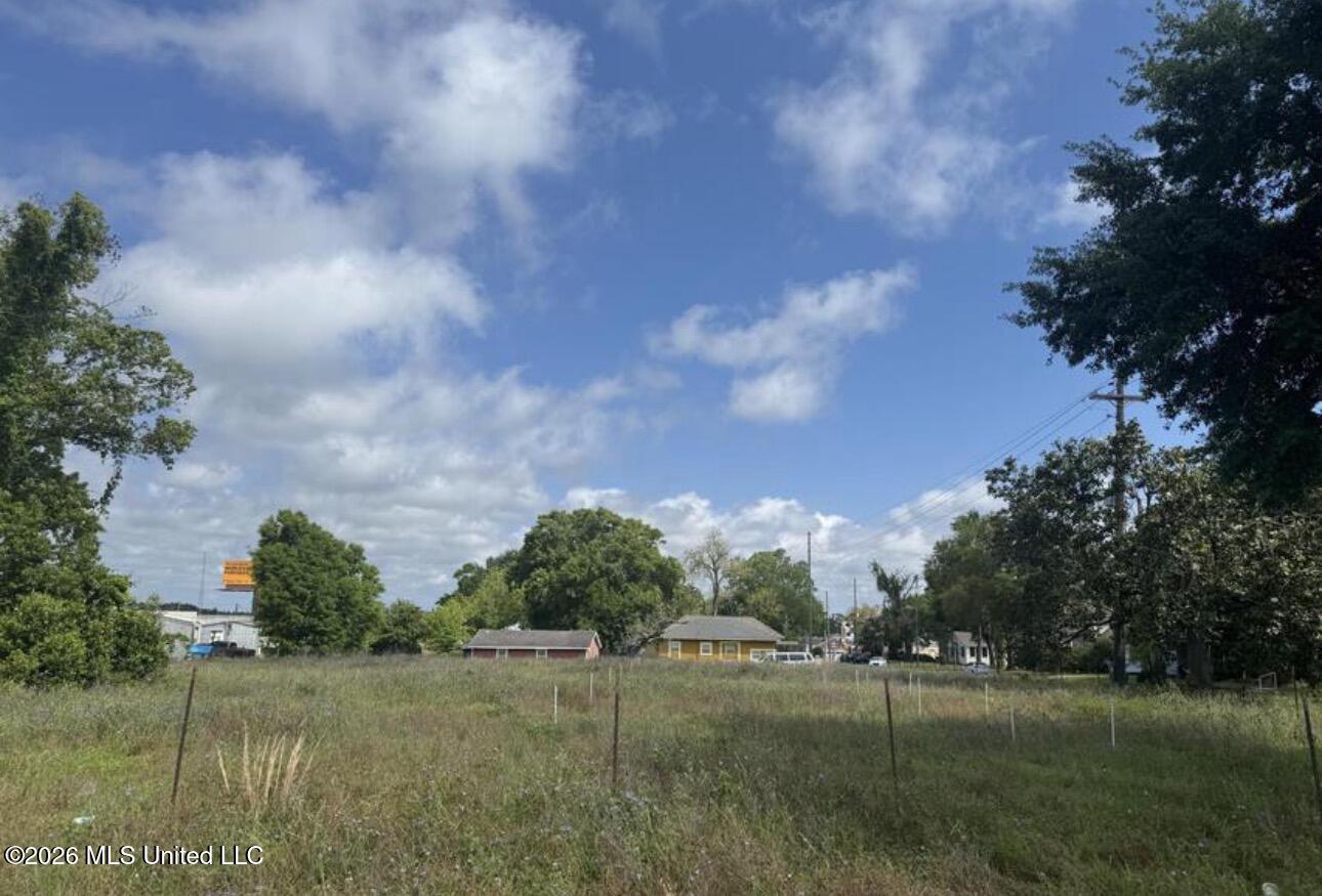 24th Avenue Property Photo 1