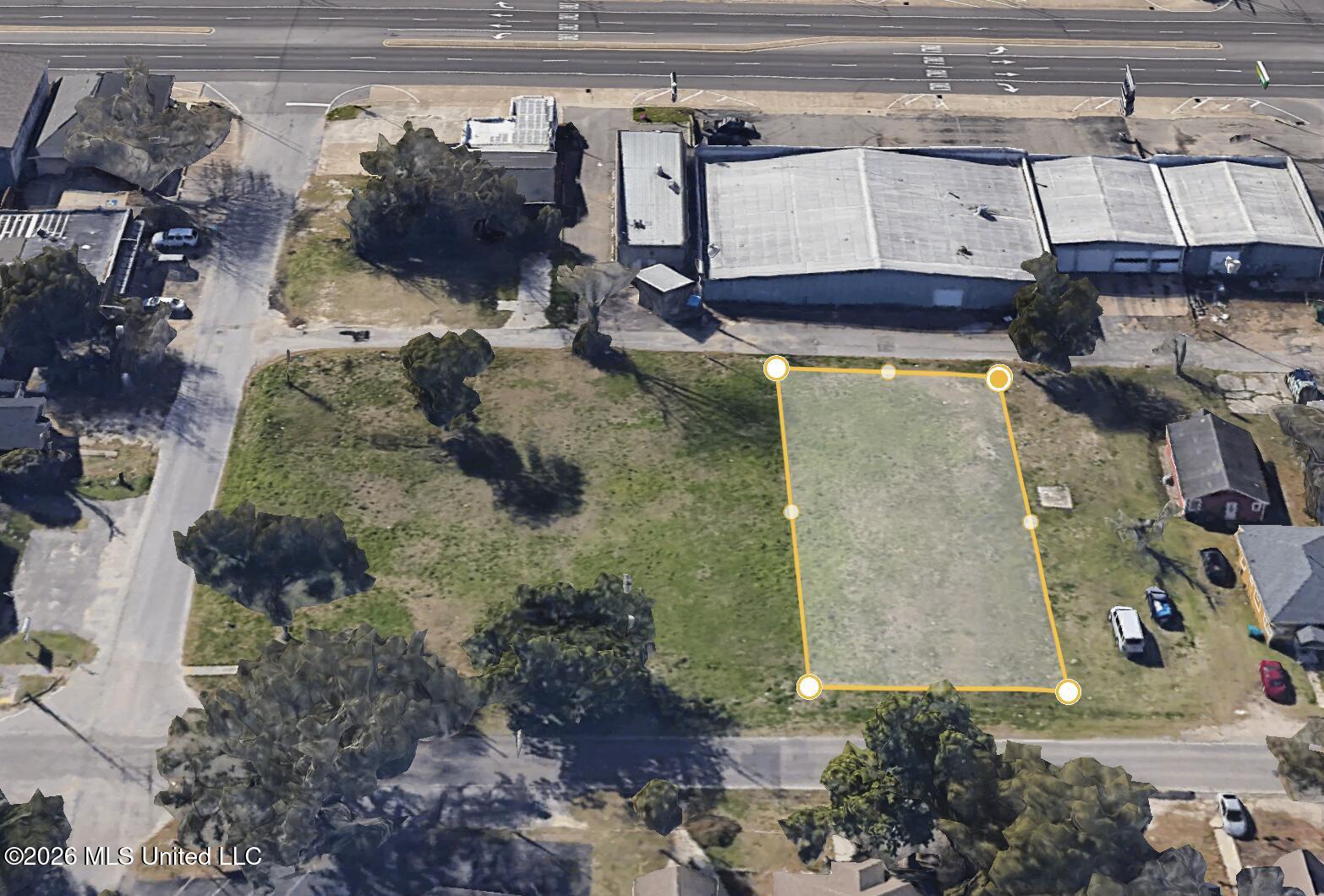 24th Avenue Property Photo 3