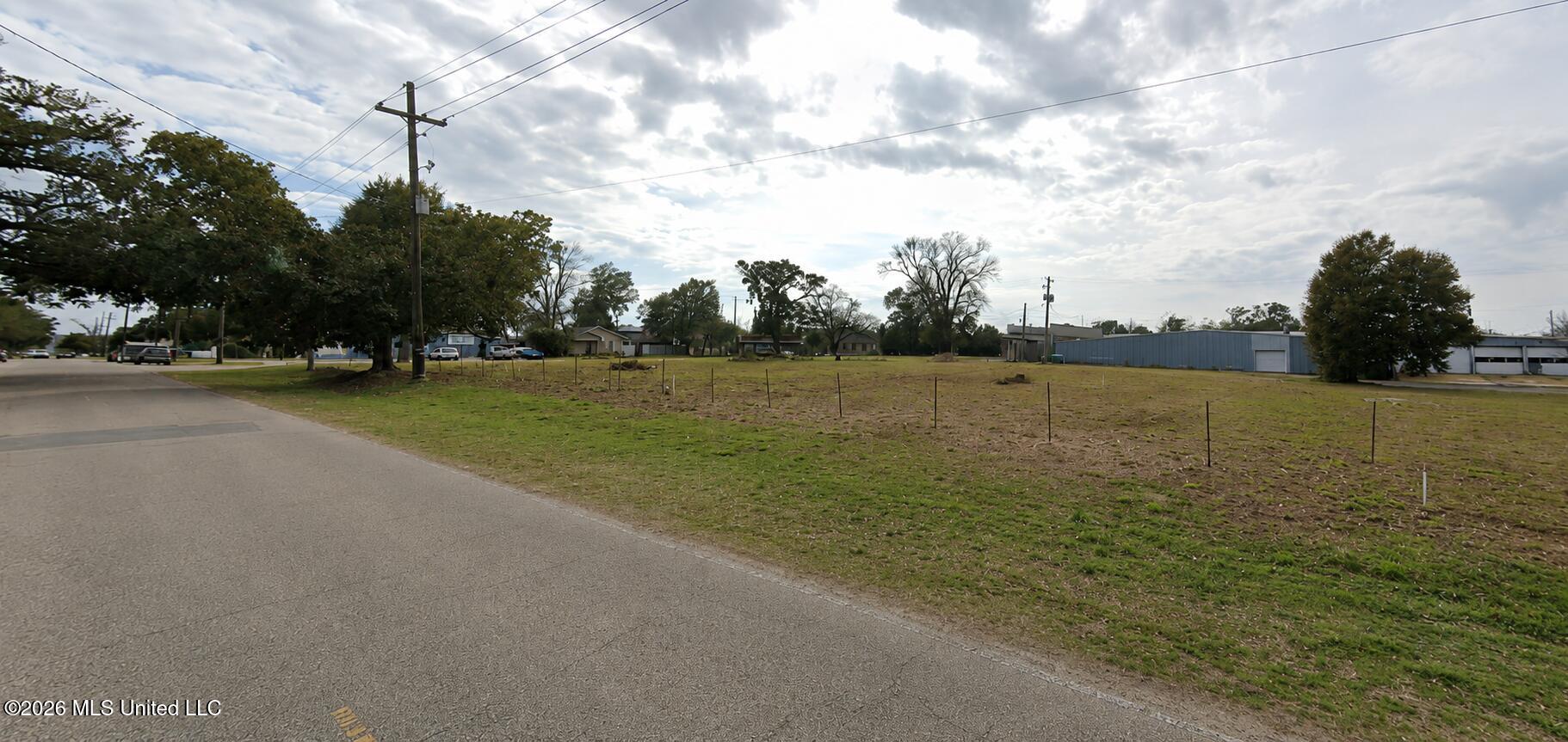 24th Avenue Property Photo 6
