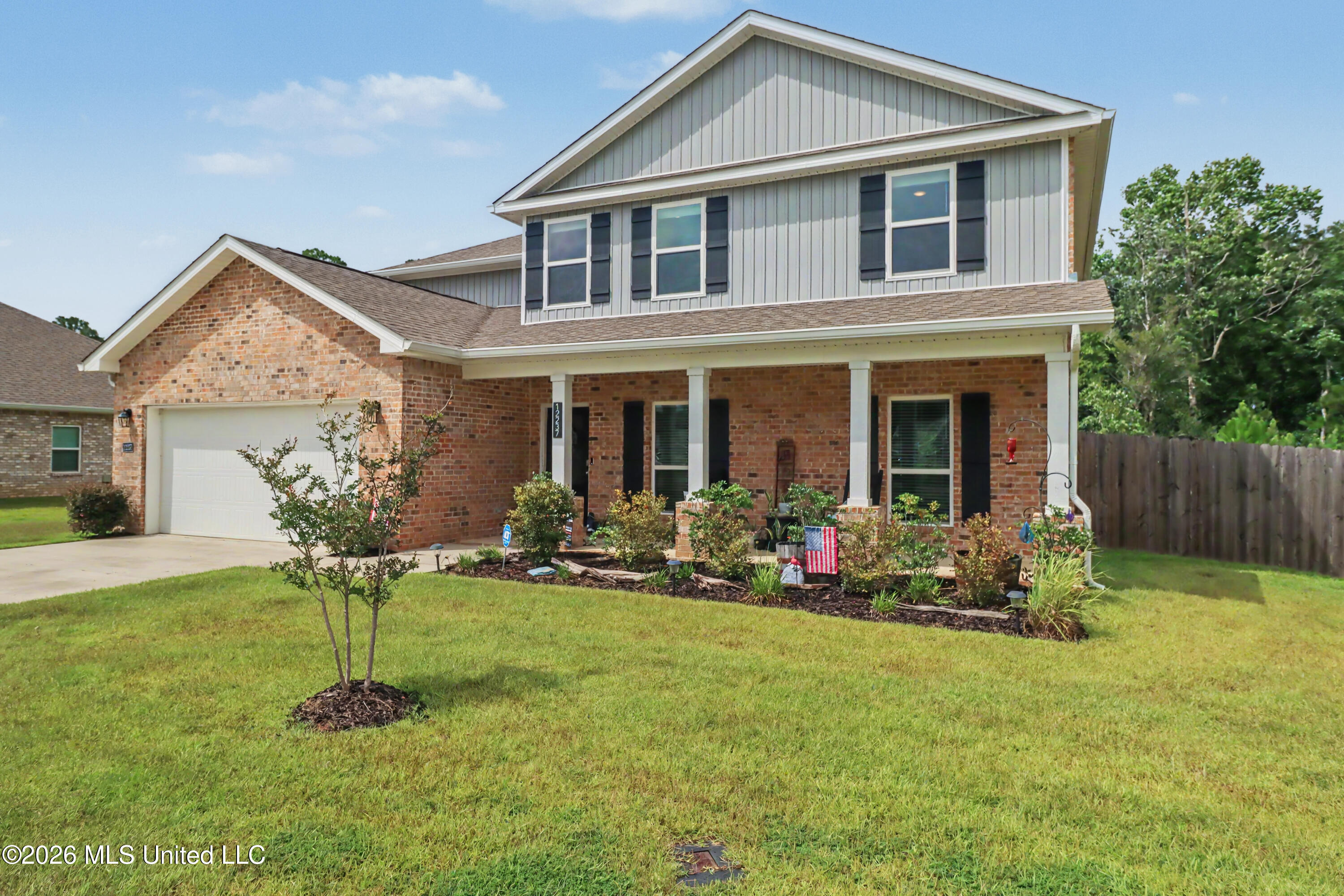 12237 Savannah Circle Property Photo 1