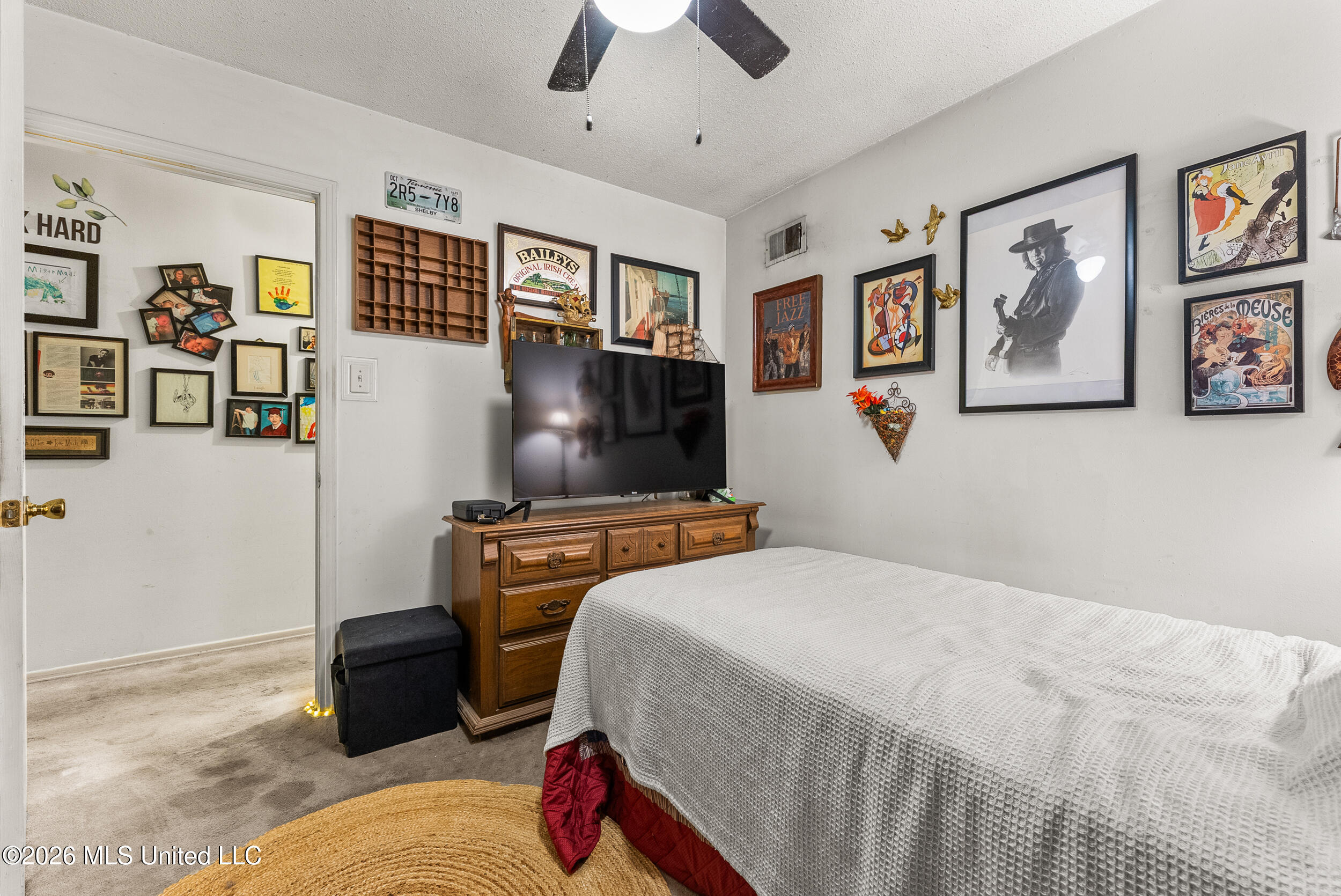 3010 Normandy Drive Property Photo 10