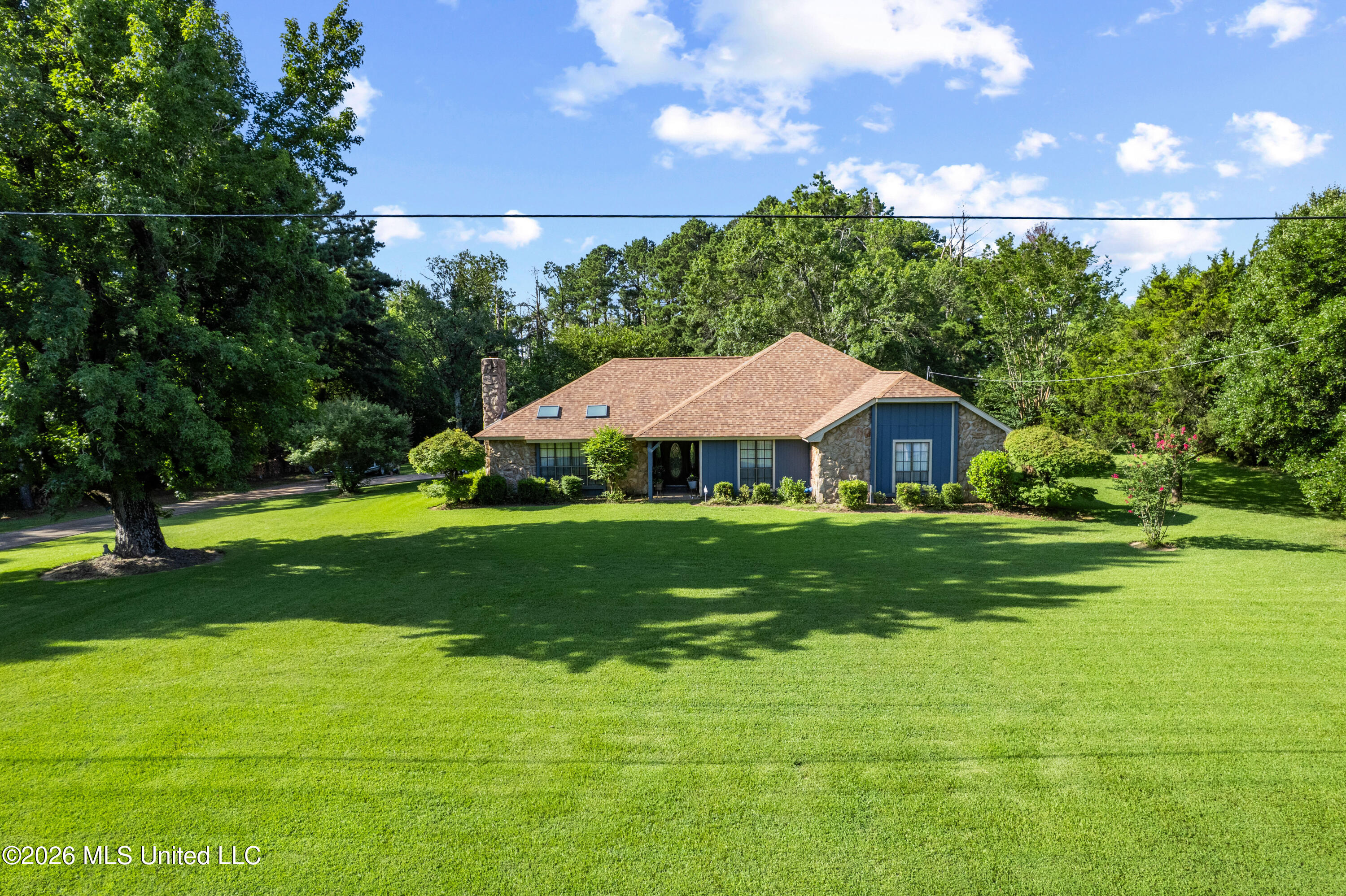 127 Carl Avenue Property Photo 5