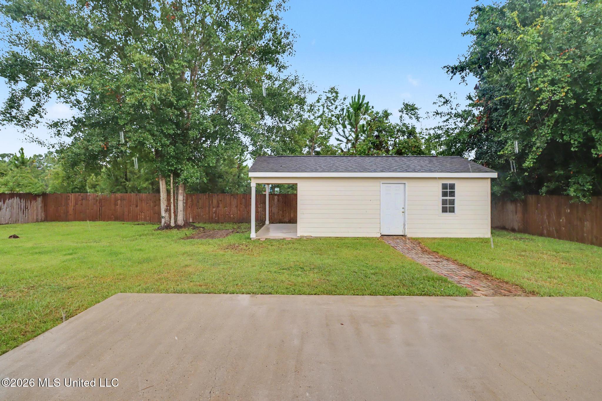645 Union Street Property Photo 20