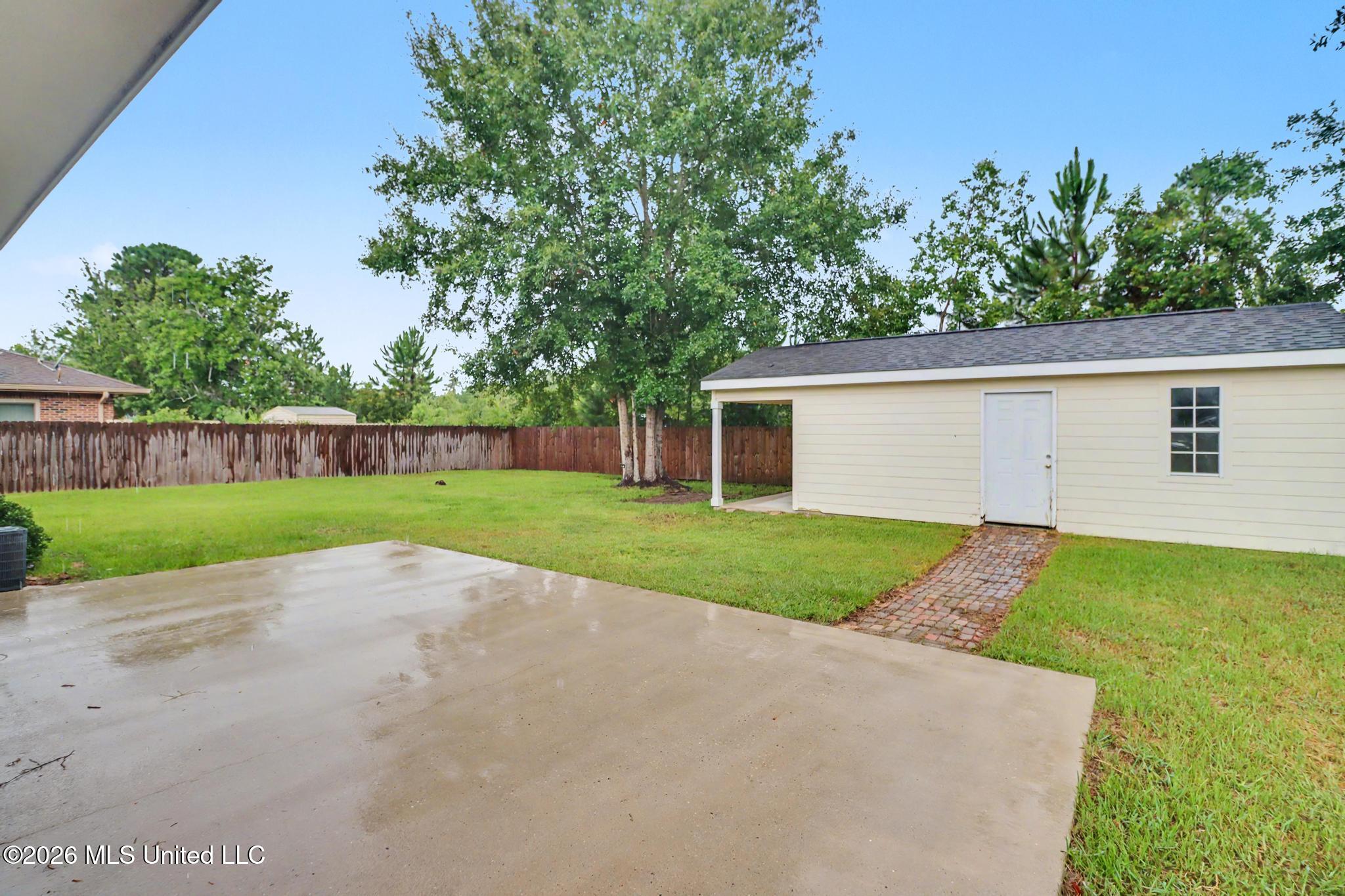 645 Union Street Property Photo 21