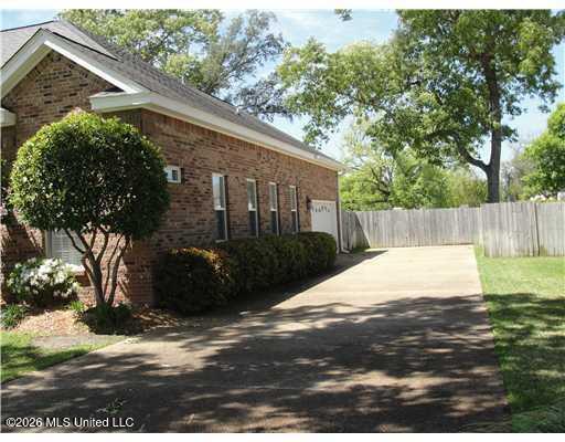 2034 Tuilleries Cove Property Photo 15