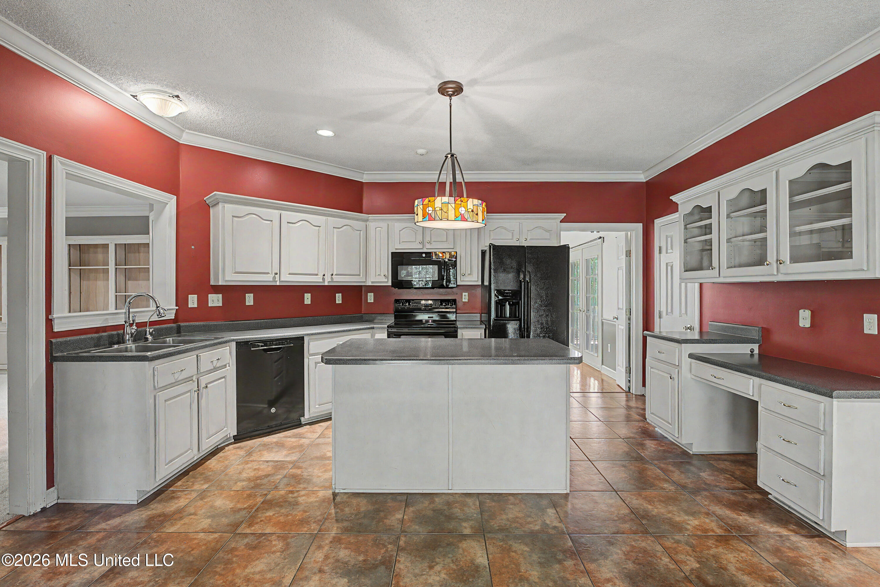 8200 Hunters Run Cove Property Photo 12
