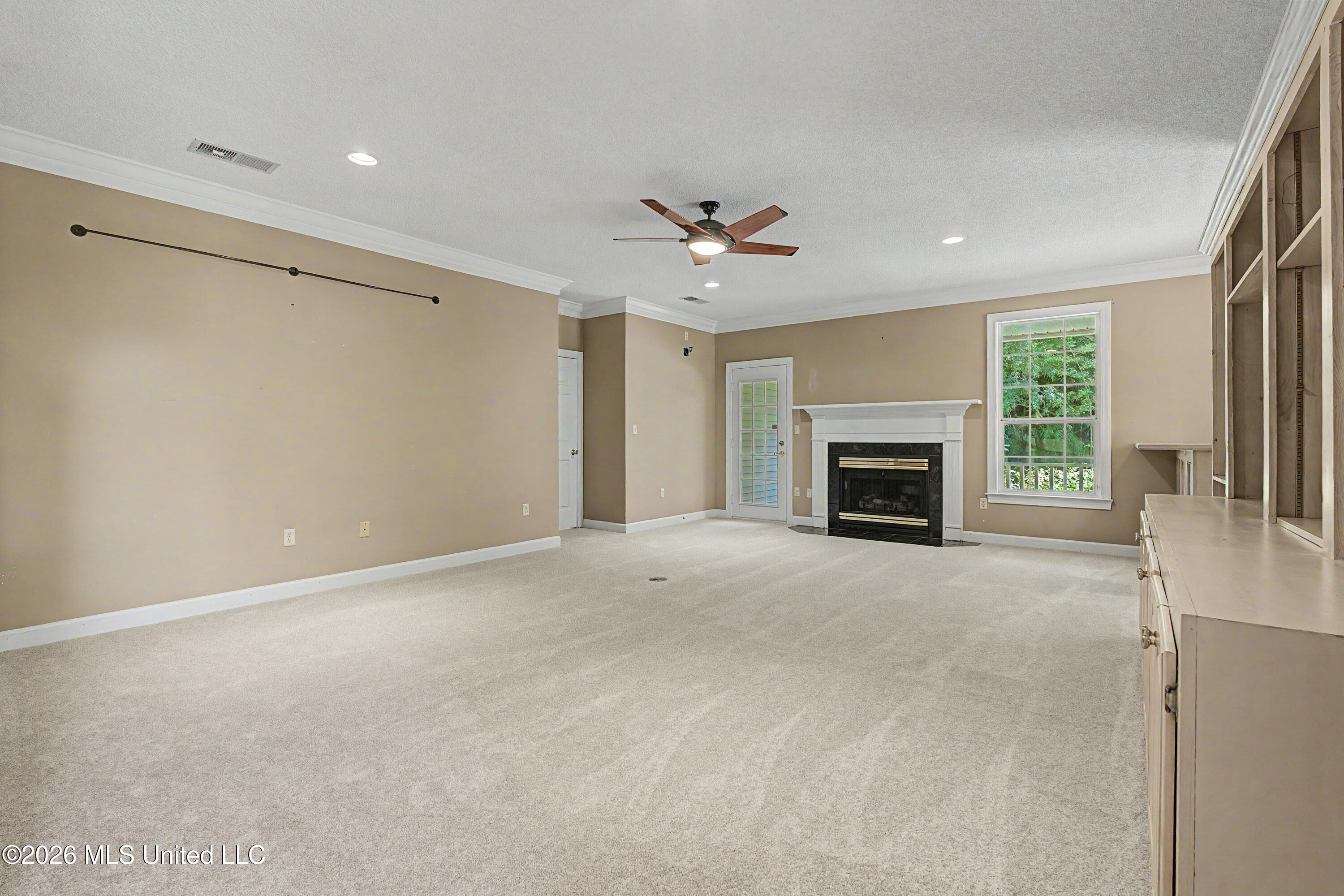 8200 Hunters Run Cove Property Photo 16