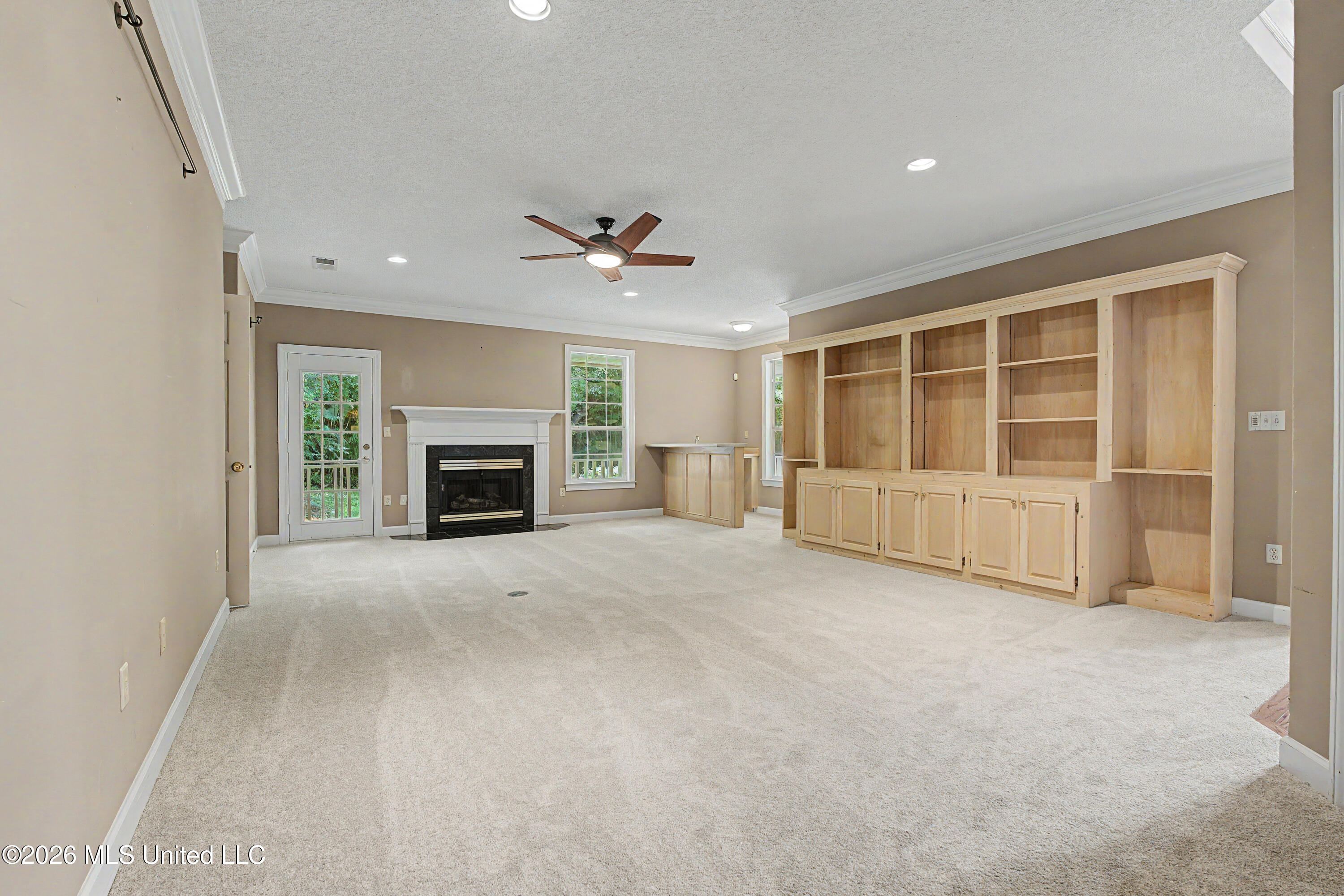 8200 Hunters Run Cove Property Photo 17