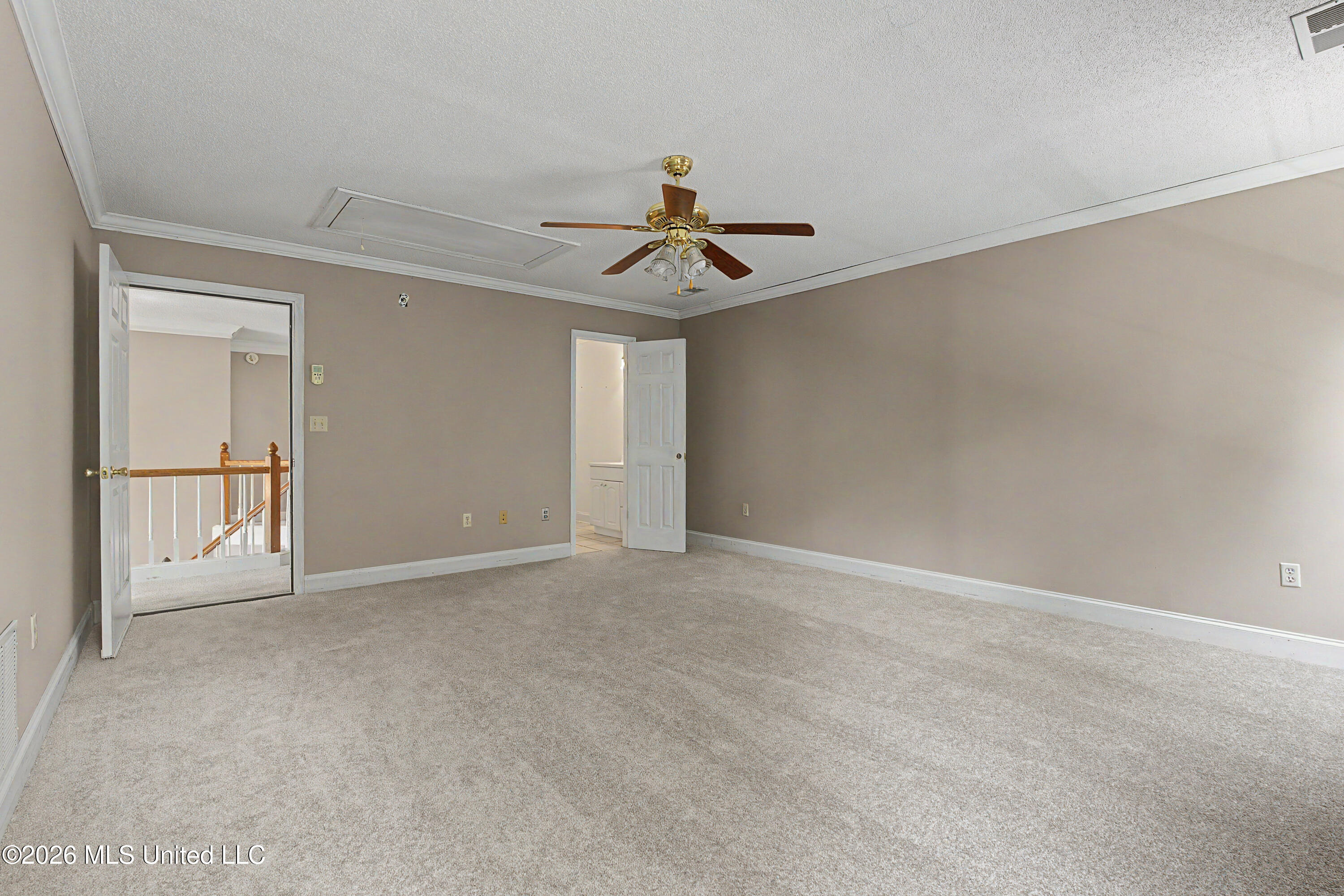 8200 Hunters Run Cove Property Photo 32