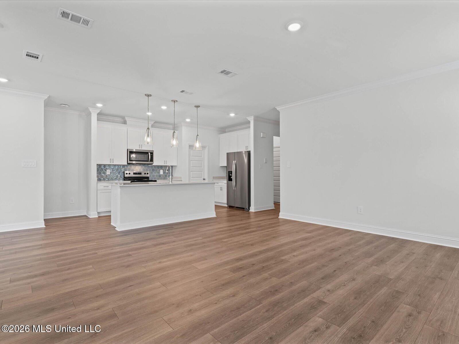 8001 Buttonbush Road Property Photo 13