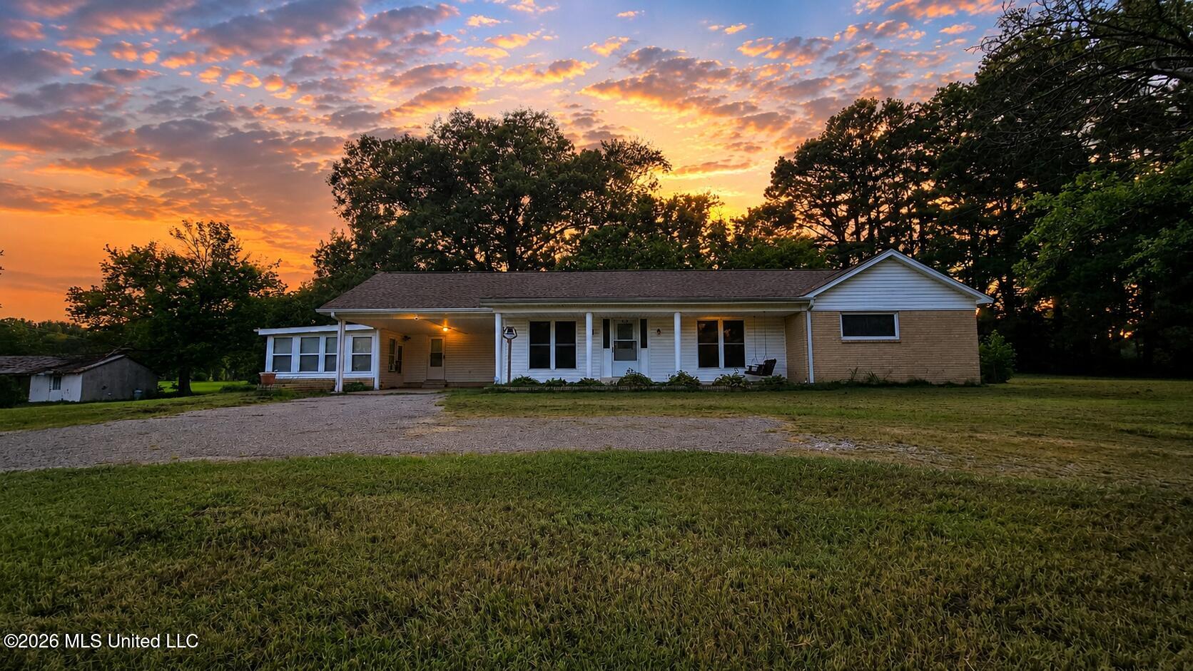 35 Highway 301 Property Photo 2
