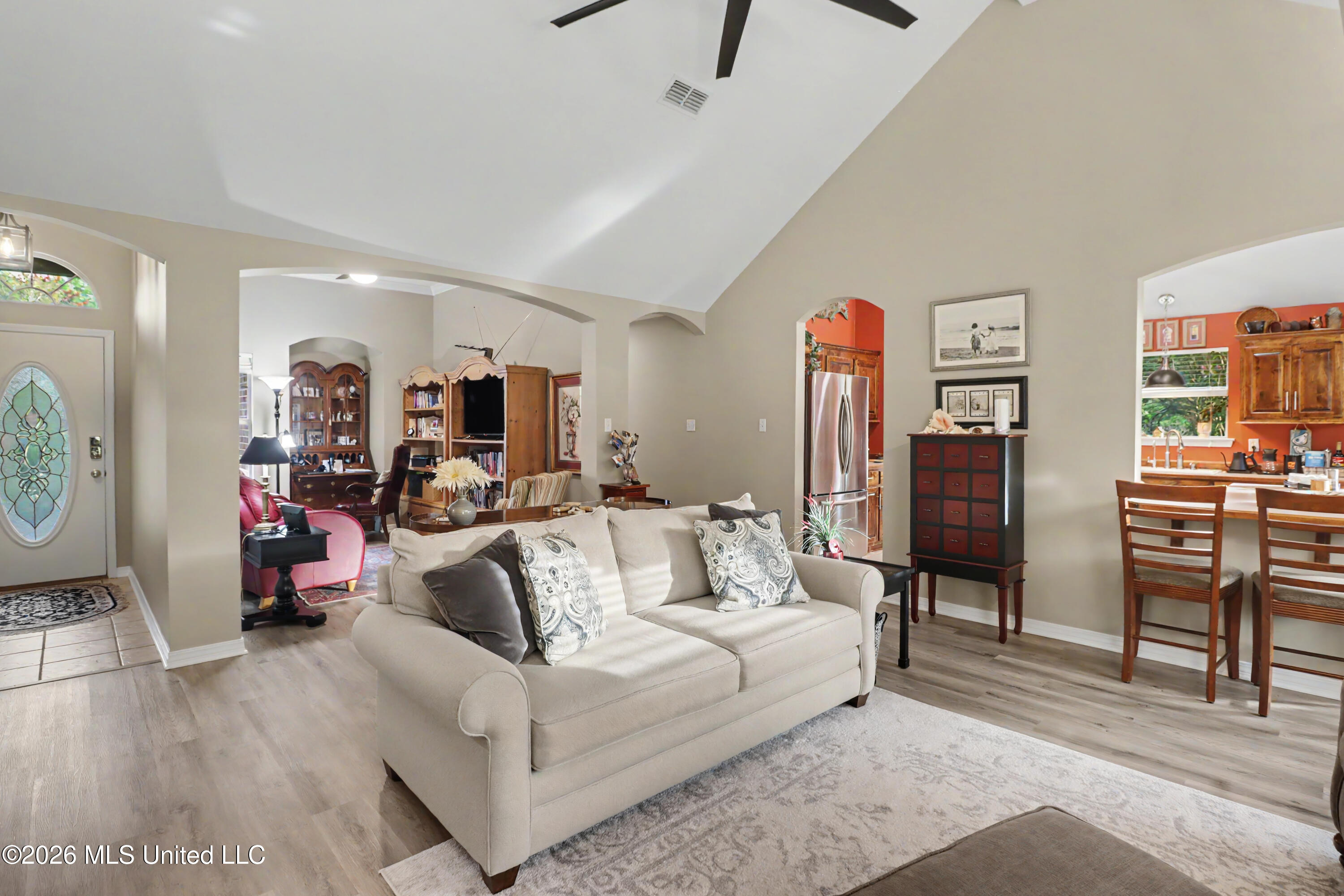 15385 Lakeview Court Property Photo 8