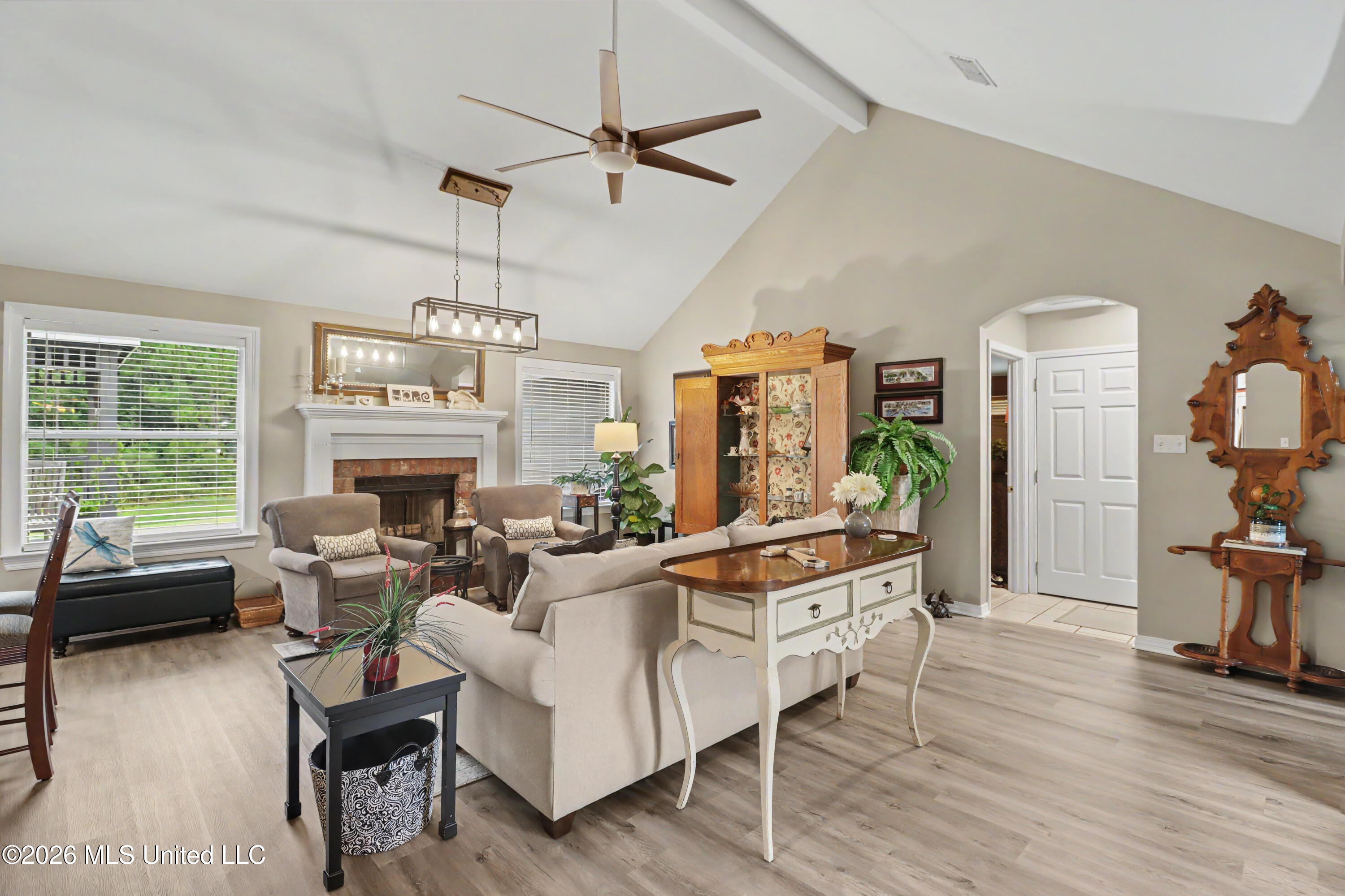 15385 Lakeview Court Property Photo 10