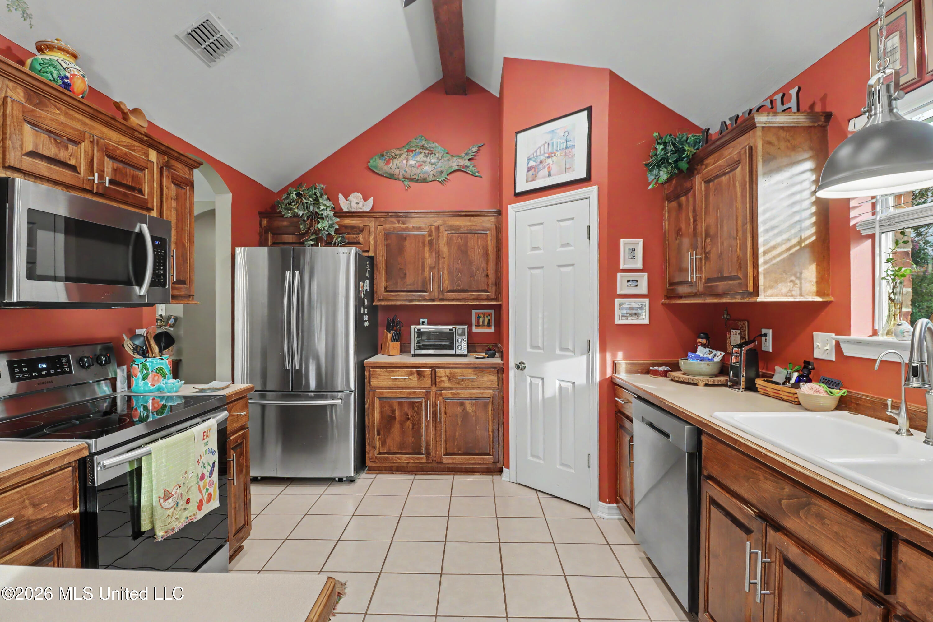 15385 Lakeview Court Property Photo 15