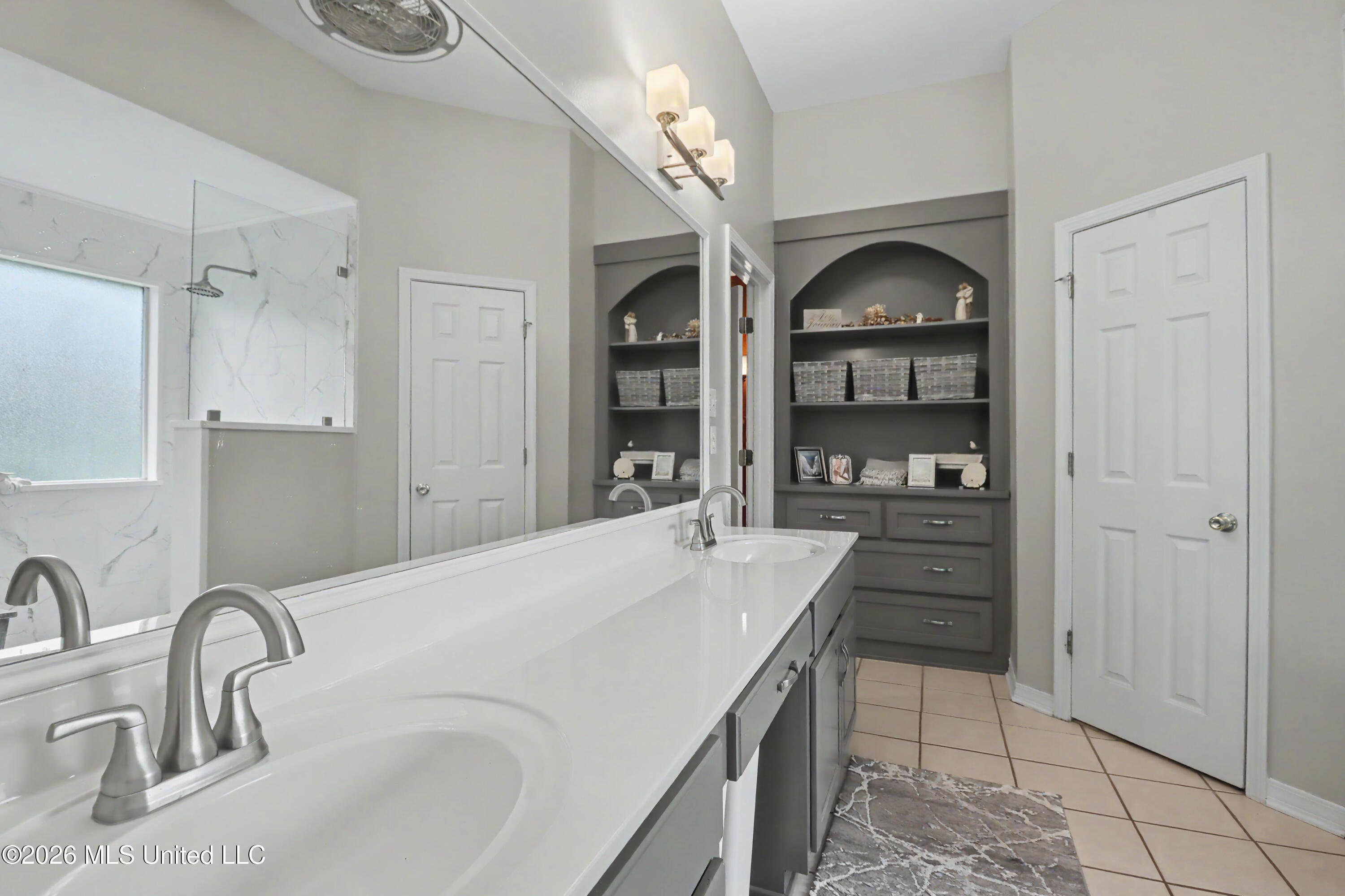 15385 Lakeview Court Property Photo 23