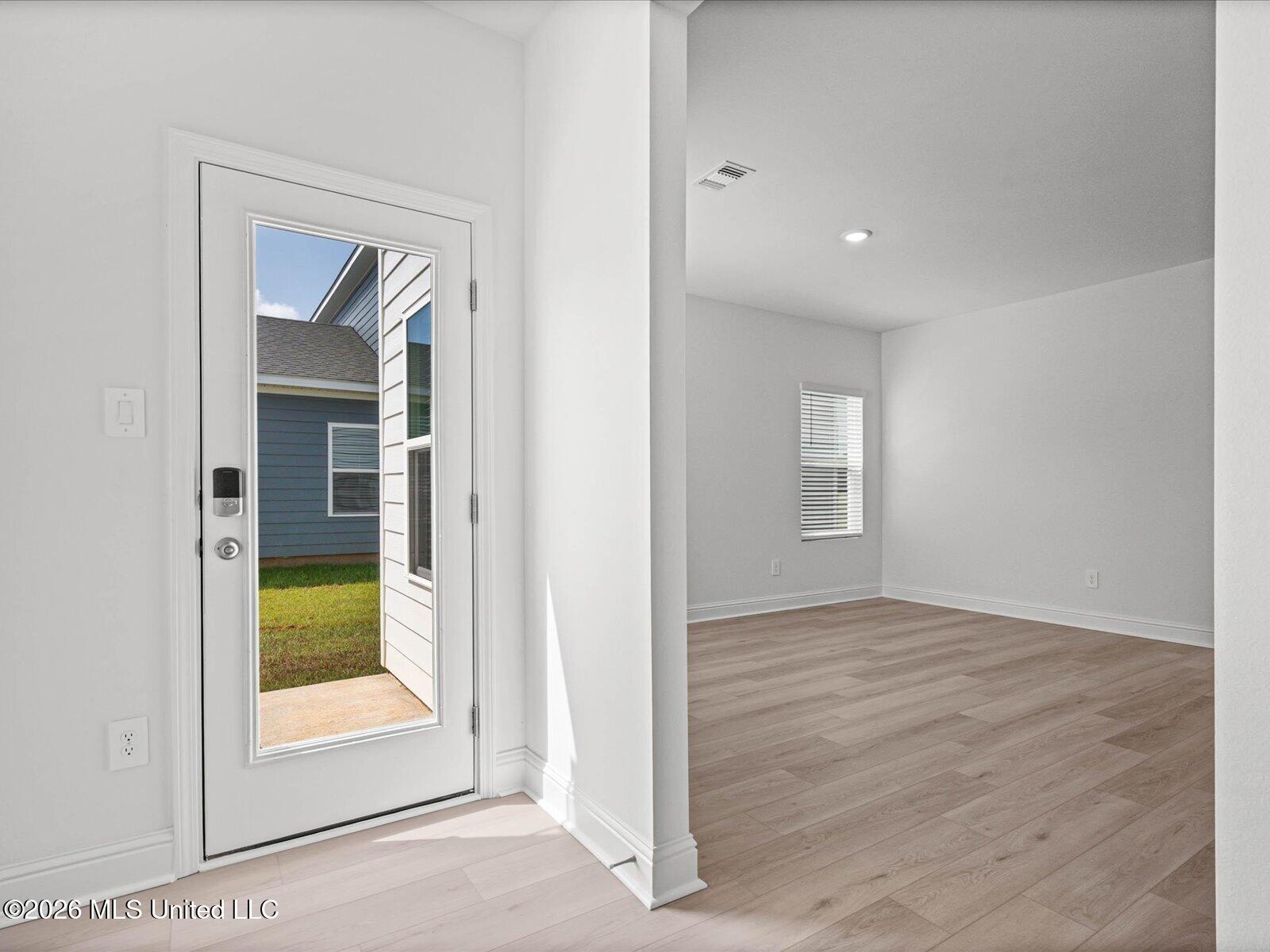 431 Pimento Circle Property Photo 7