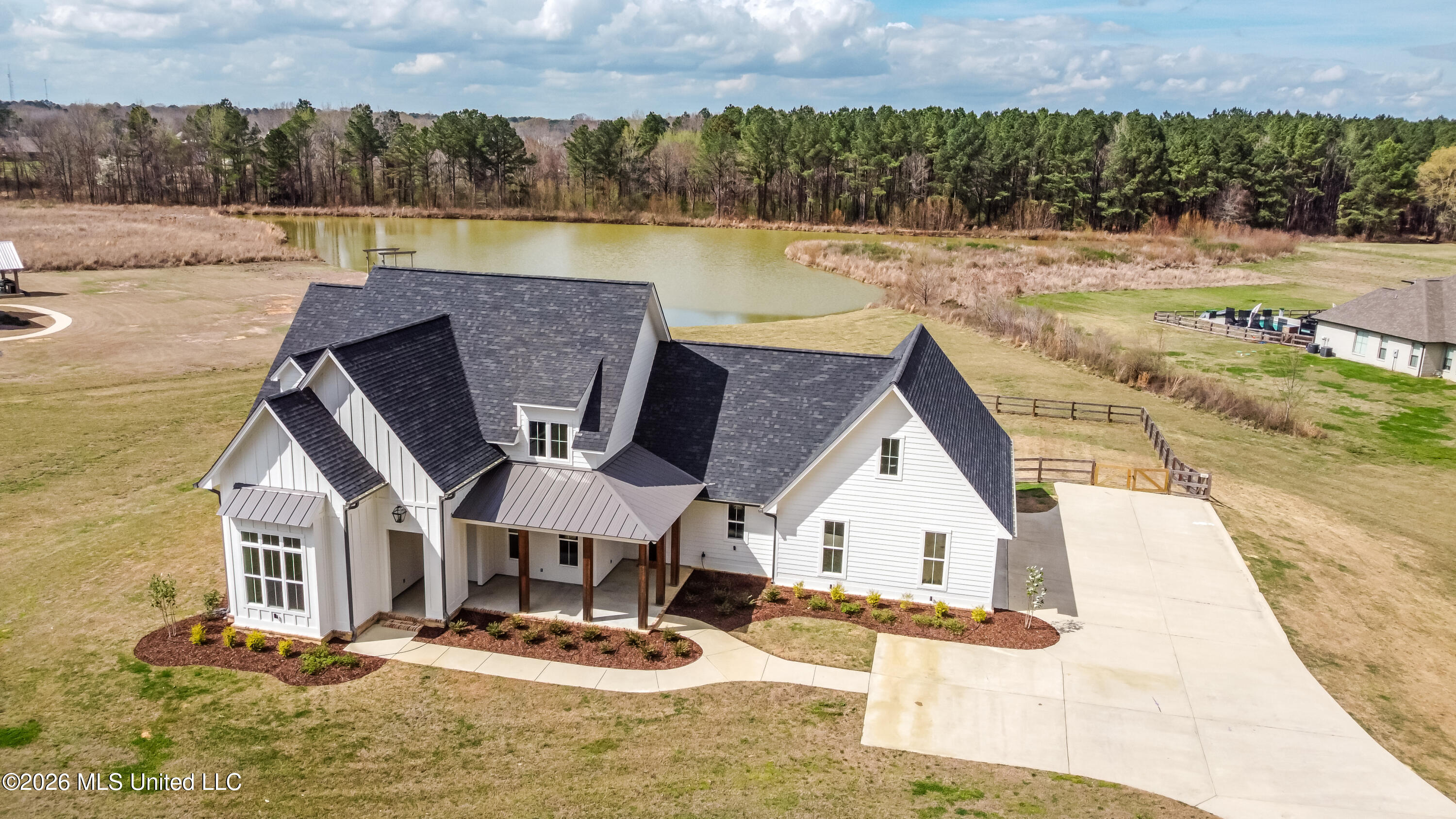 503 Clark Stables Road Property Photo 4