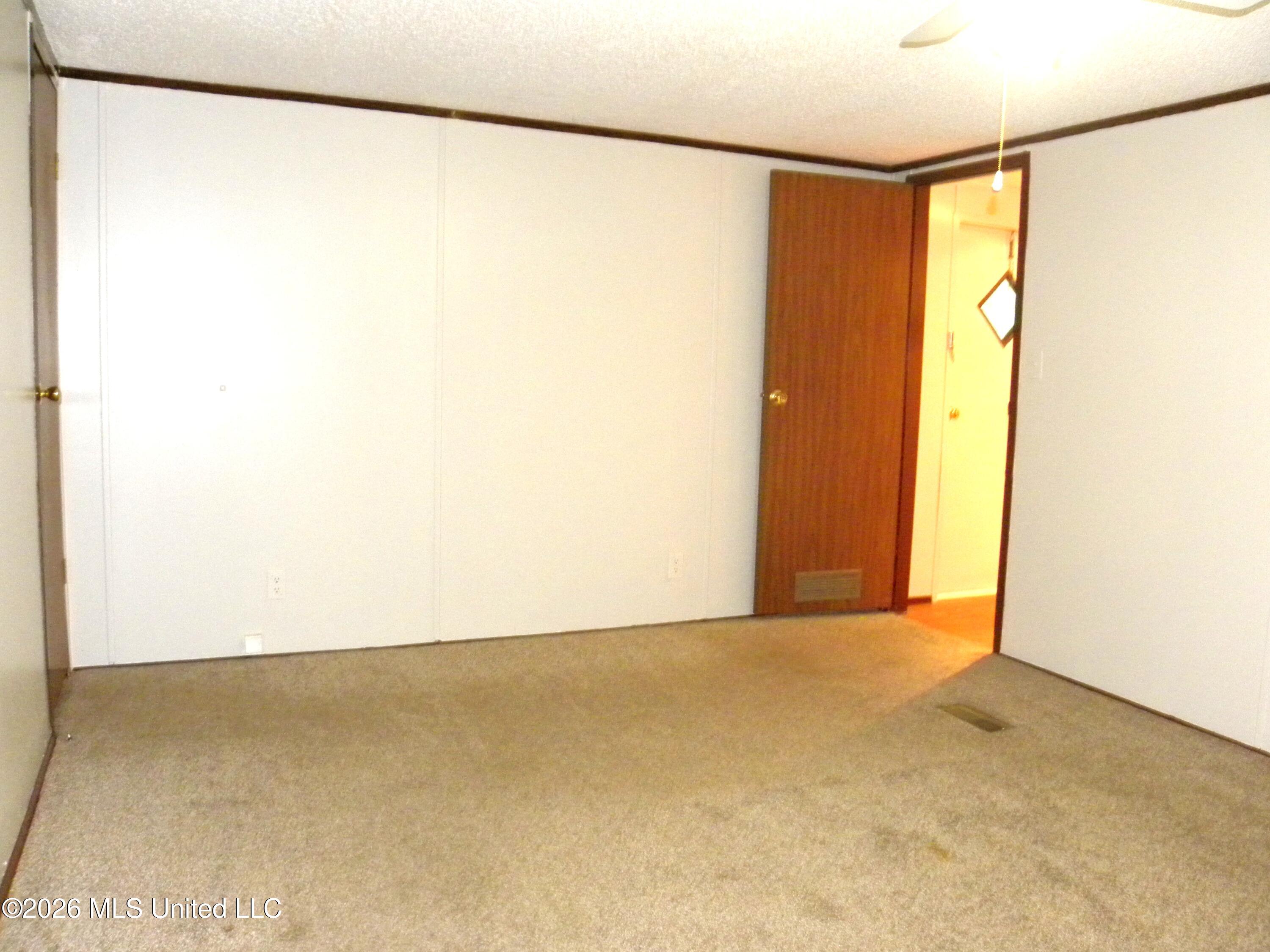 18265 Robin Oaks Drive Property Photo 17
