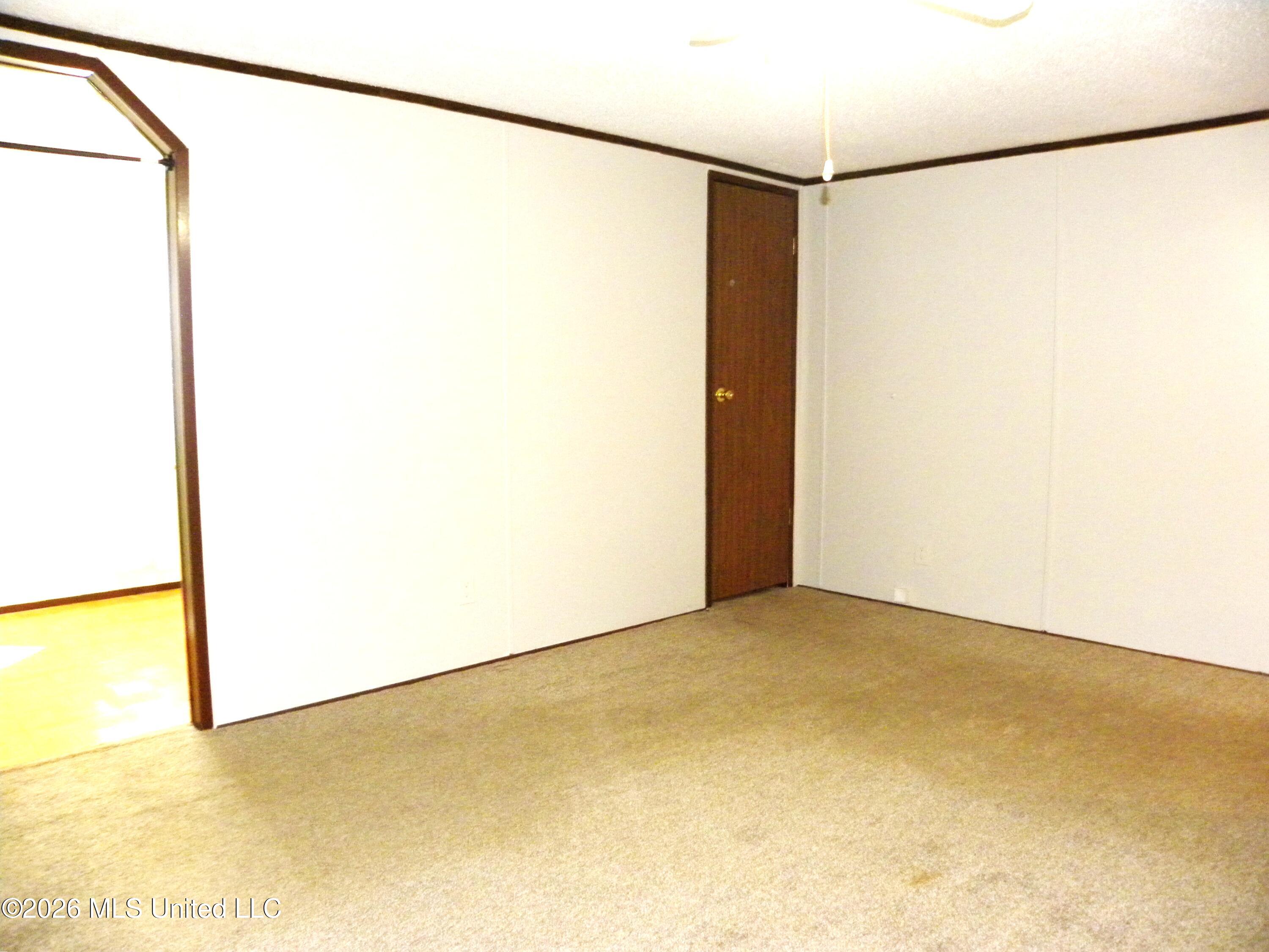 18265 Robin Oaks Drive Property Photo 18