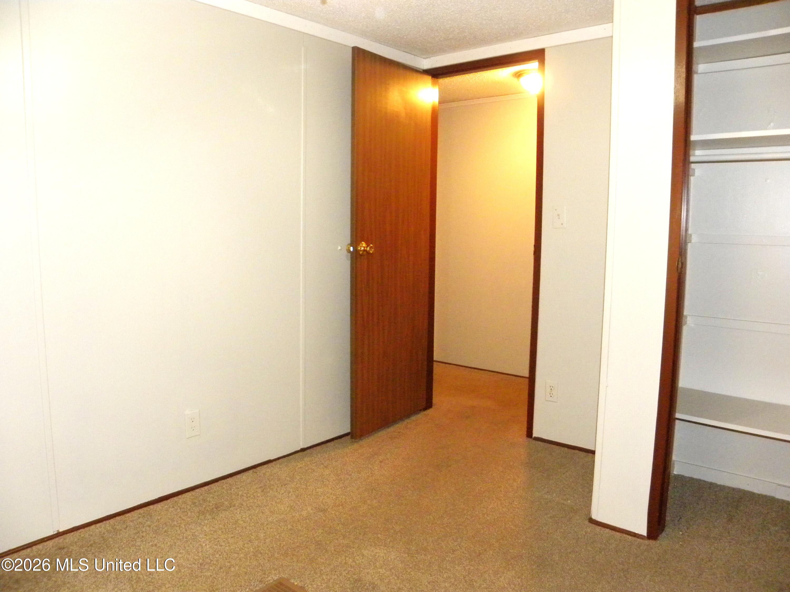 18265 Robin Oaks Drive Property Photo 23