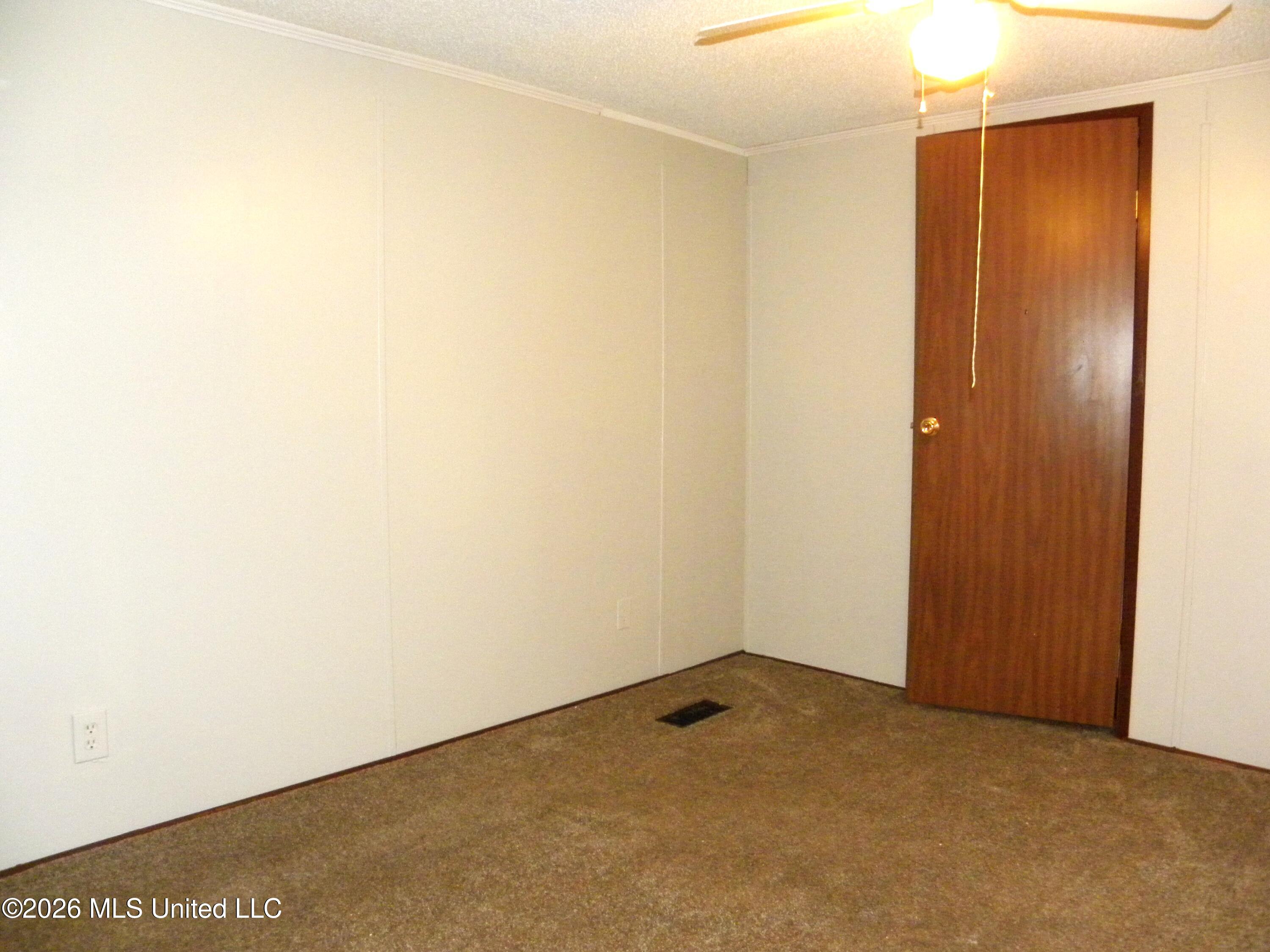 18265 Robin Oaks Drive Property Photo 28