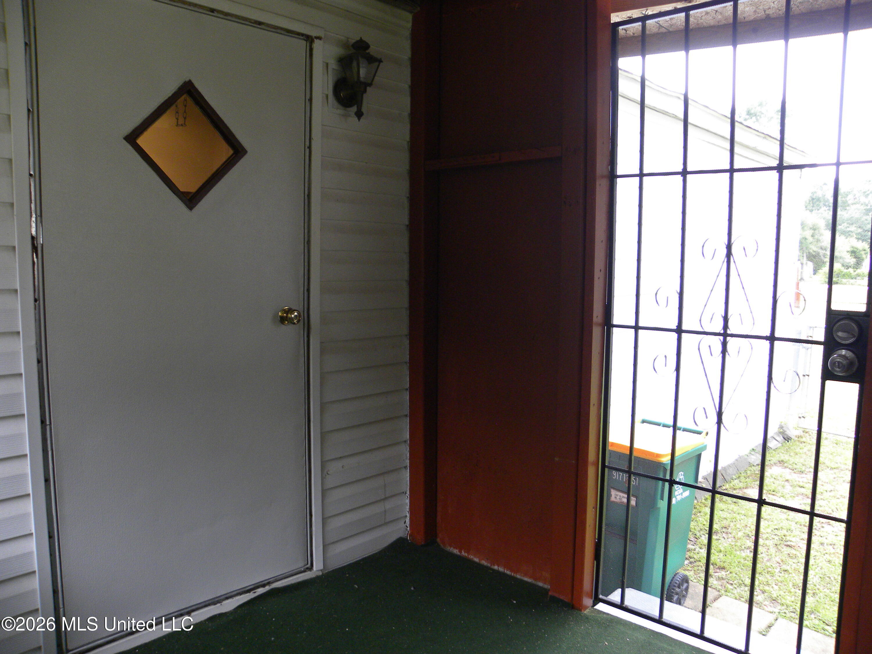 18265 Robin Oaks Drive Property Photo 32