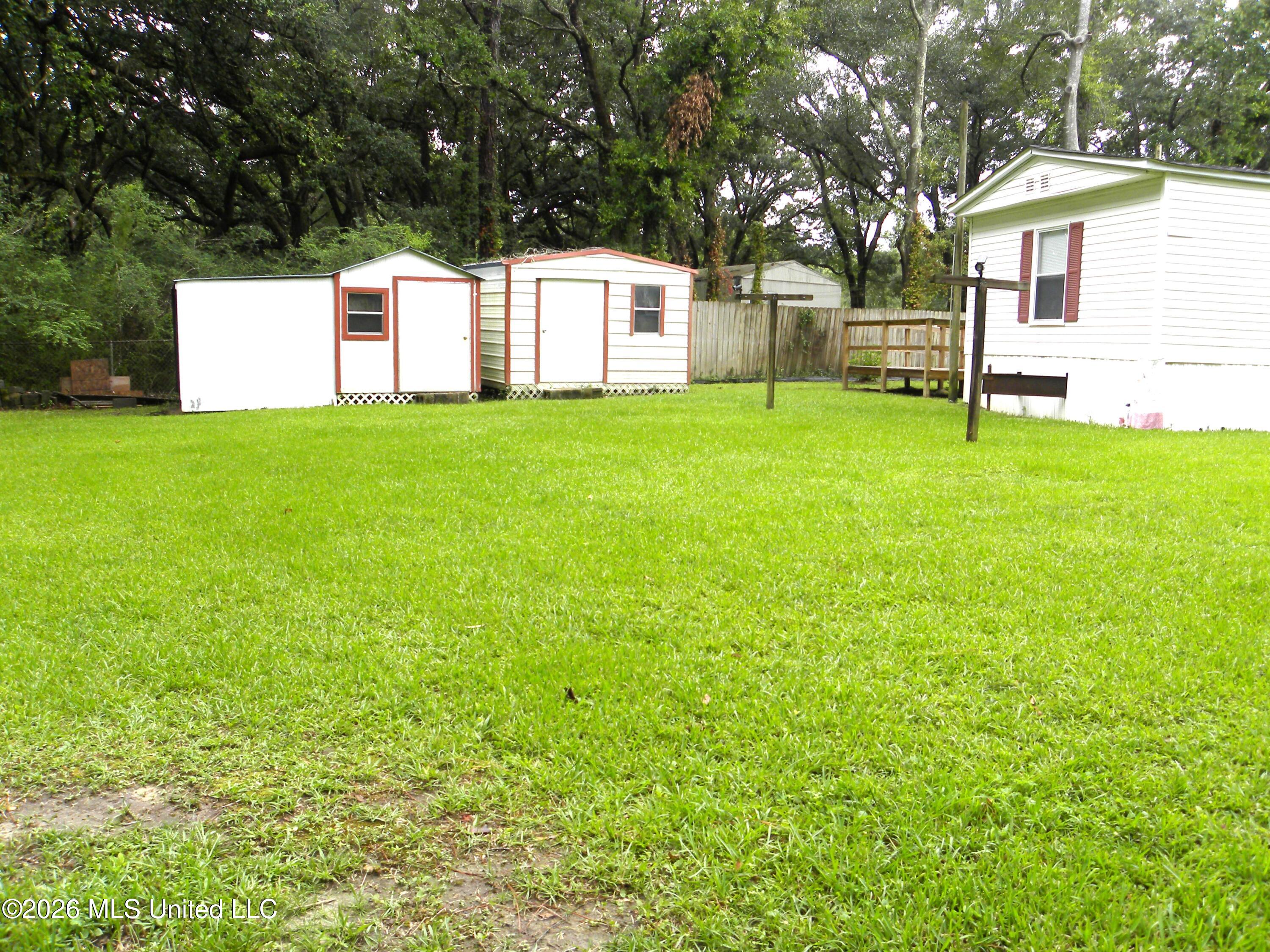 18265 Robin Oaks Drive Property Photo 35