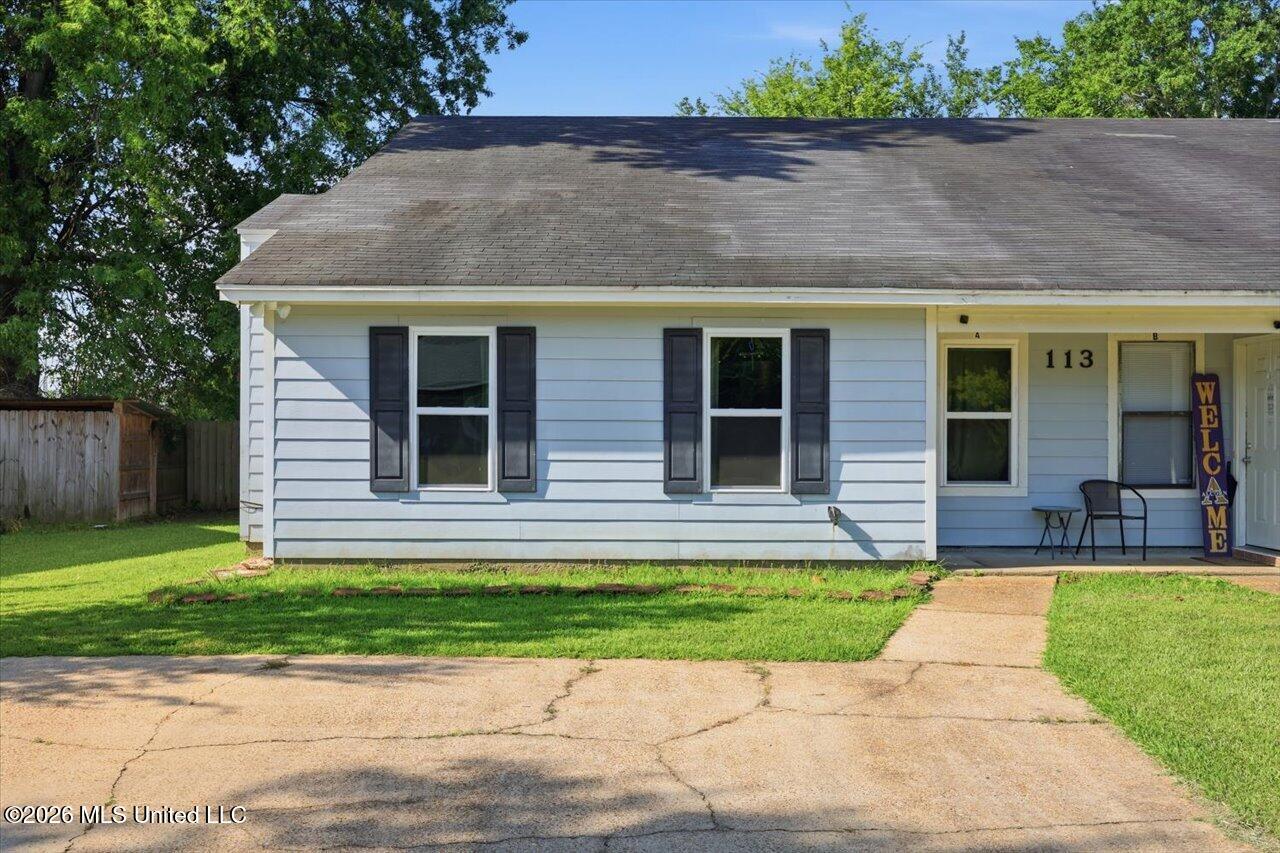 113 Meadowview Circle Property Photo 2