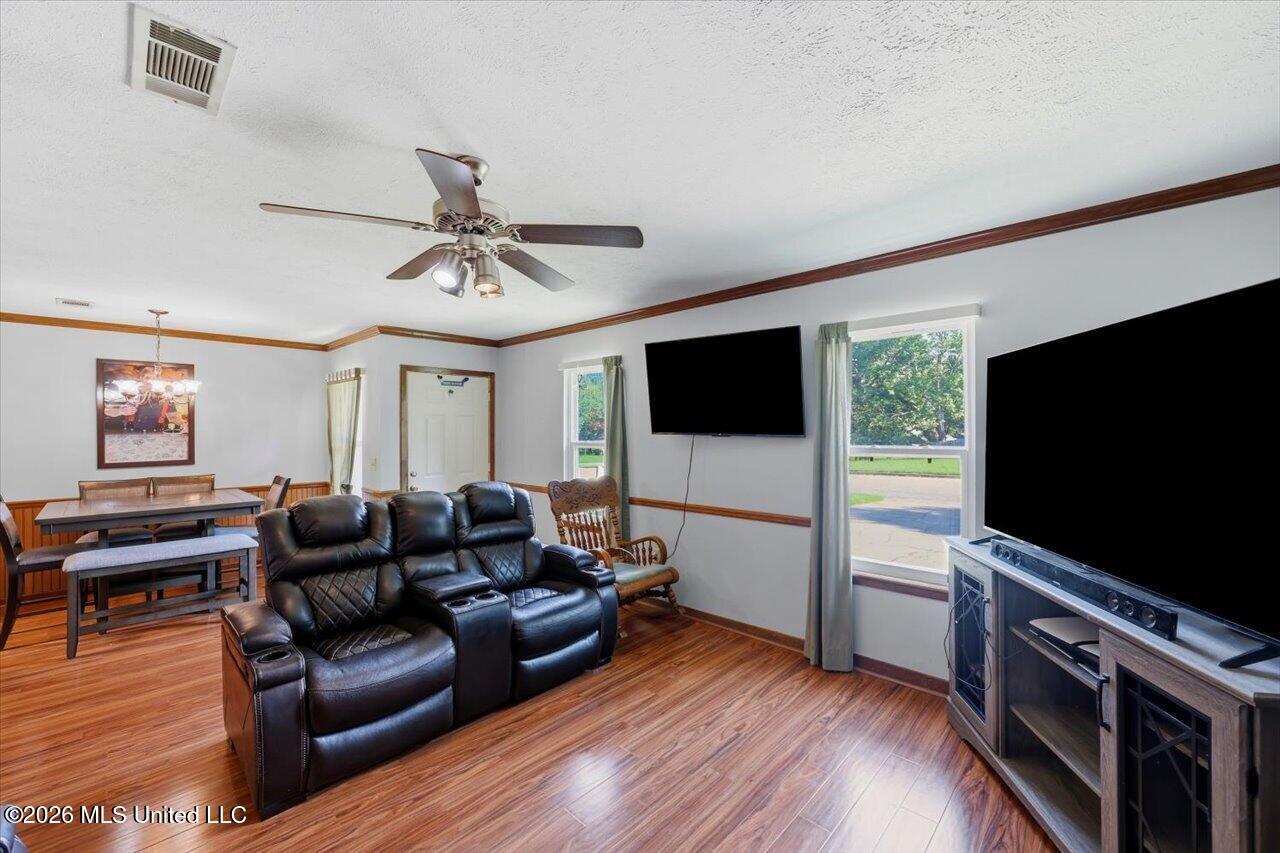 113 Meadowview Circle Property Photo 8