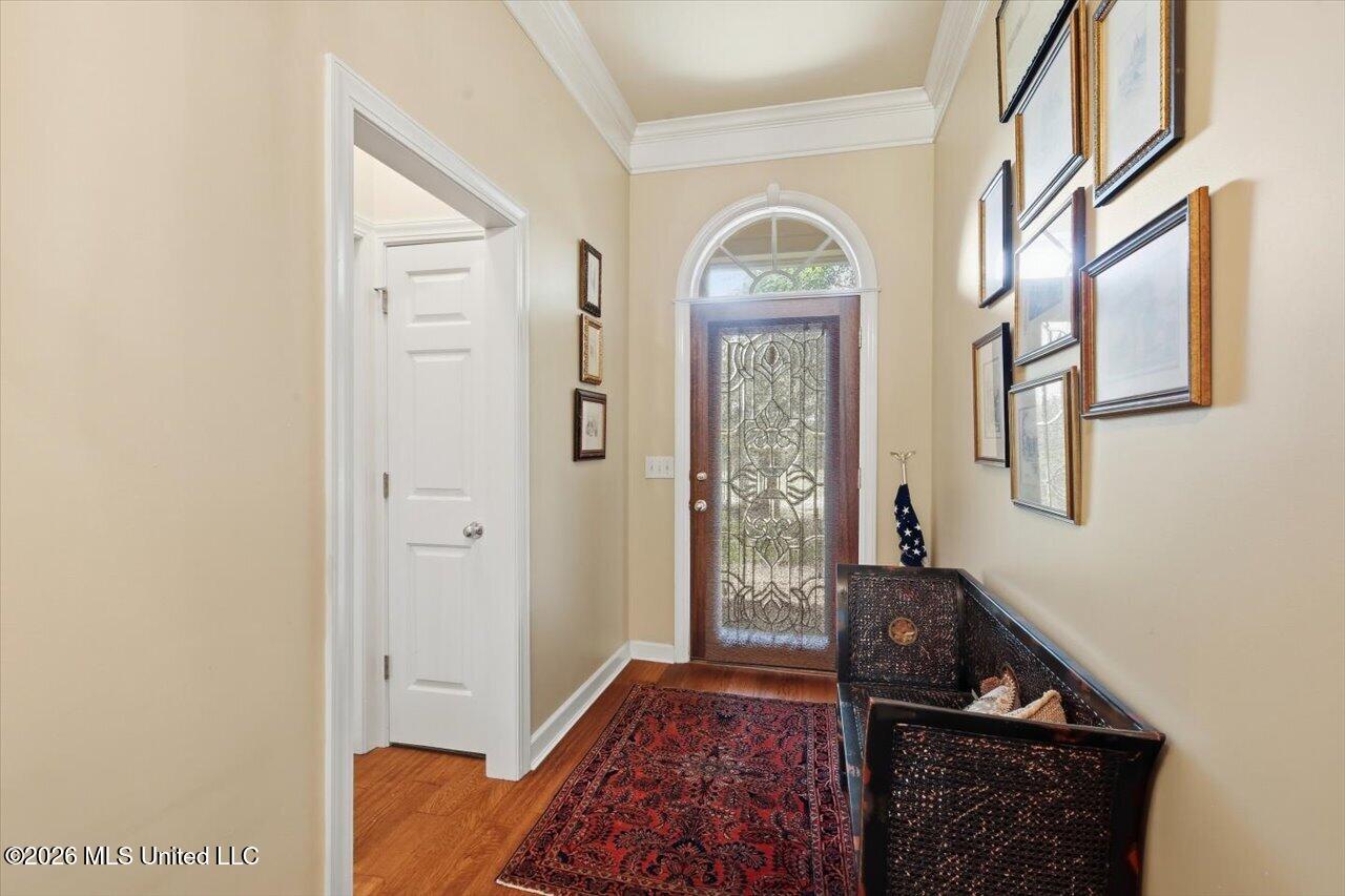 108 Whisper Ridge Drive Property Photo 5