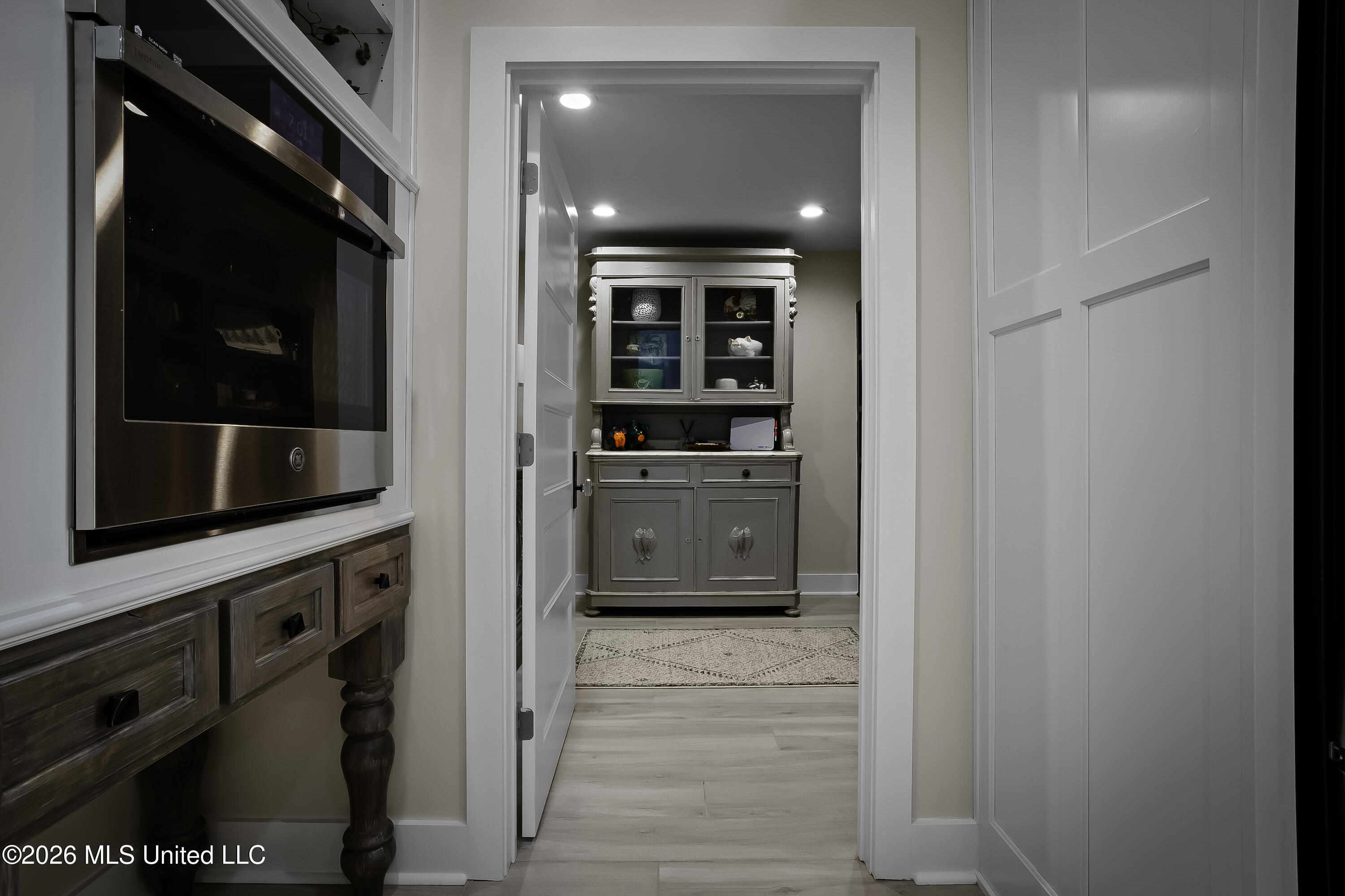 927 N Shore Drive Property Photo 28
