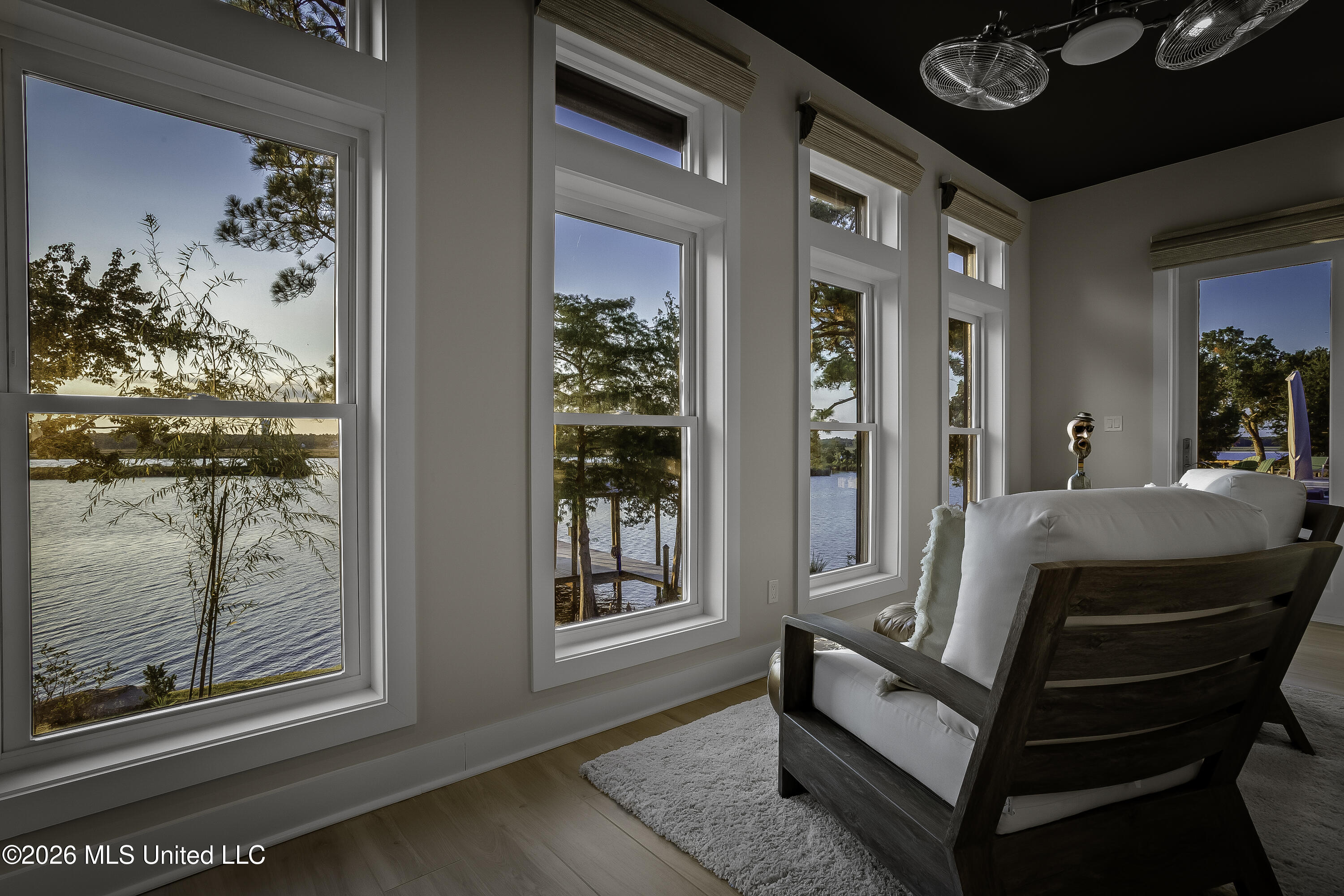 927 N Shore Drive Property Photo 48