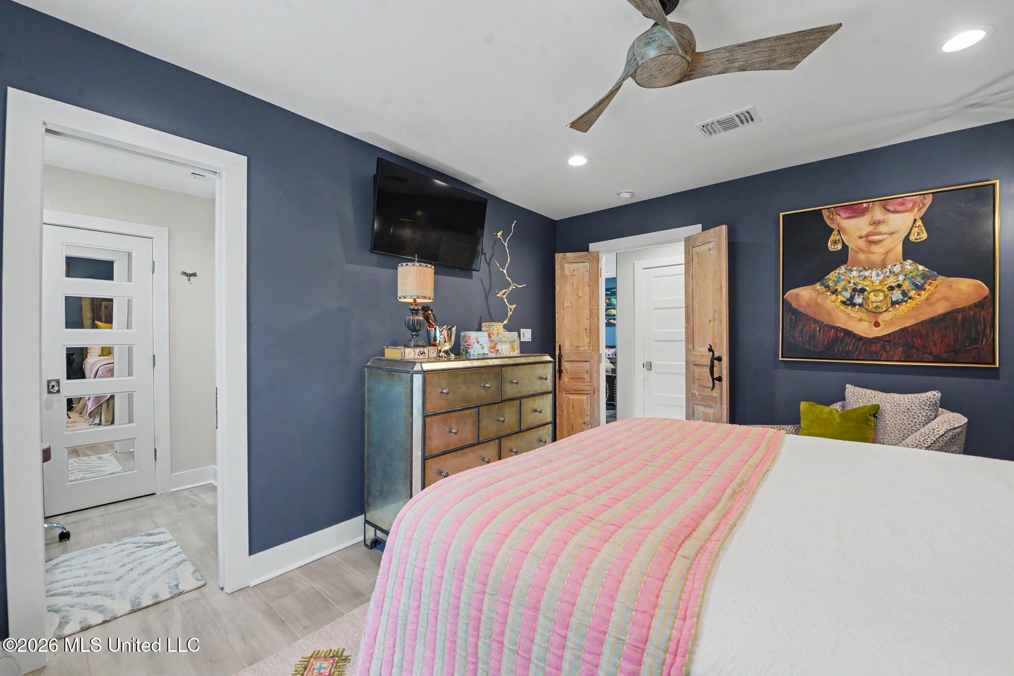 927 N Shore Drive Property Photo 57