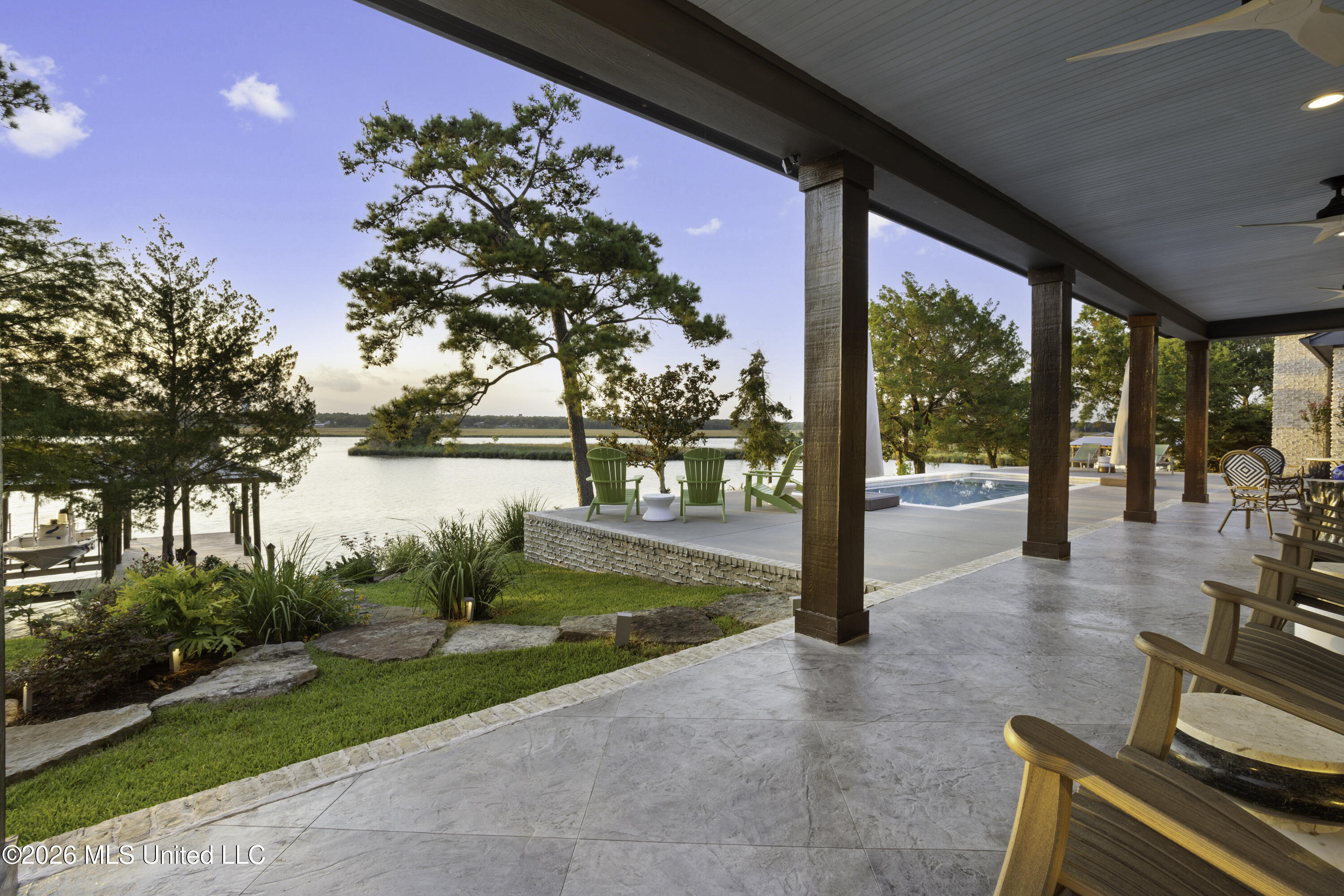 927 N Shore Drive Property Photo 73