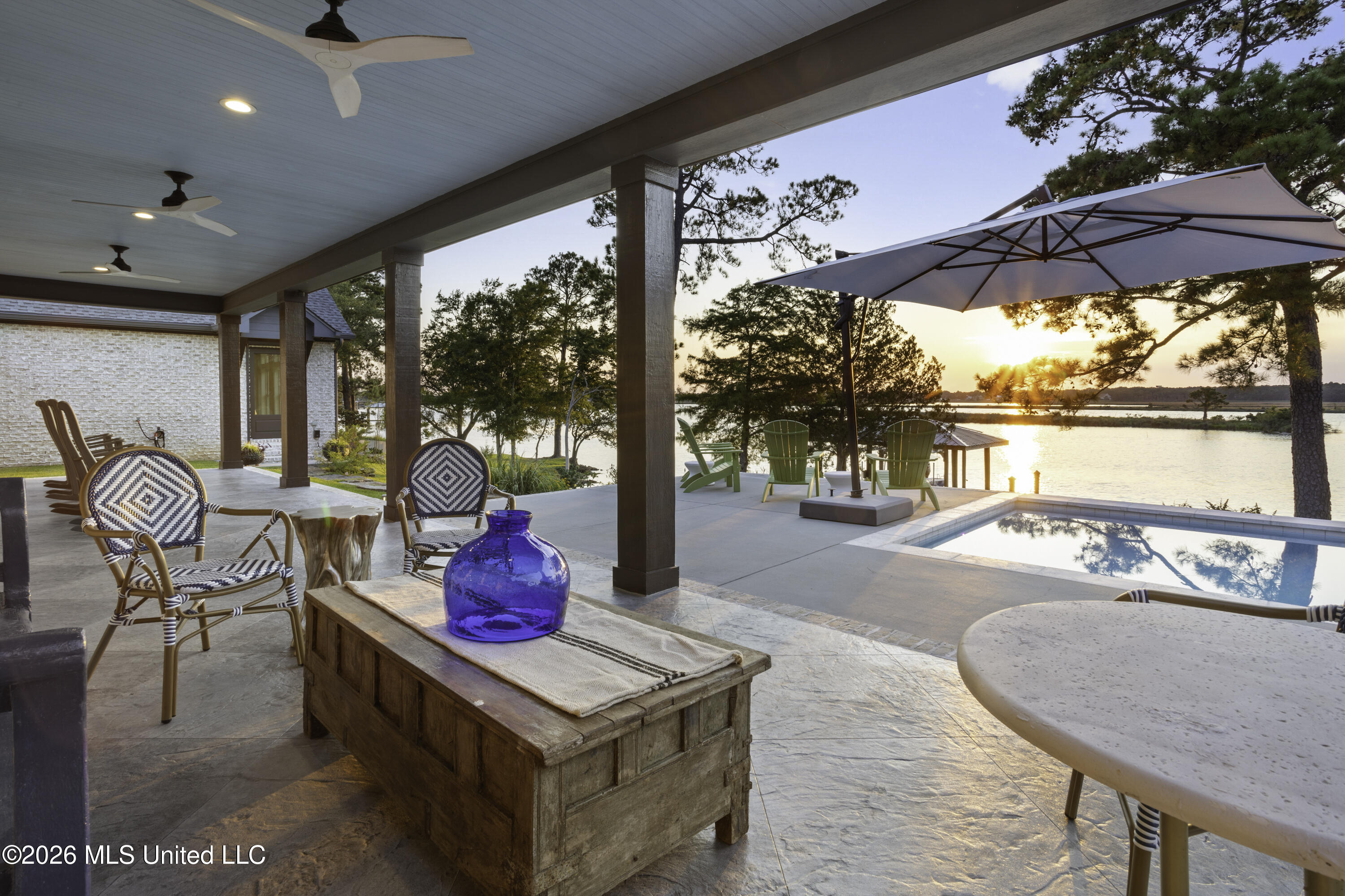 927 N Shore Drive Property Photo 80