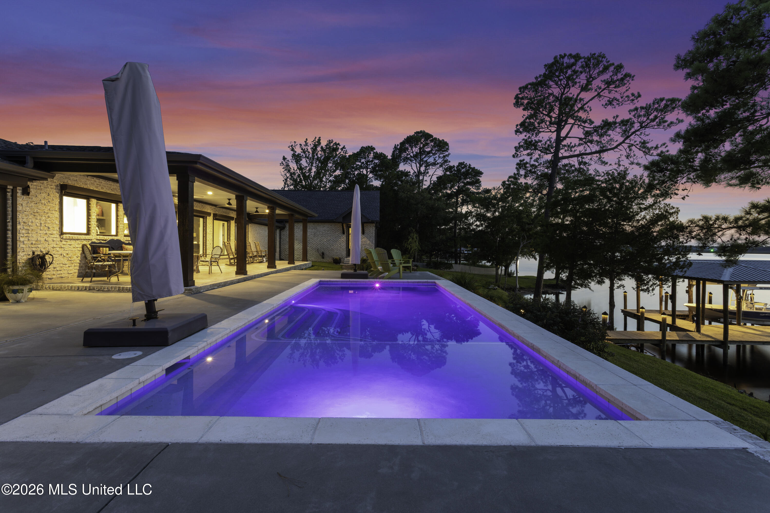 927 N Shore Drive Property Photo 84