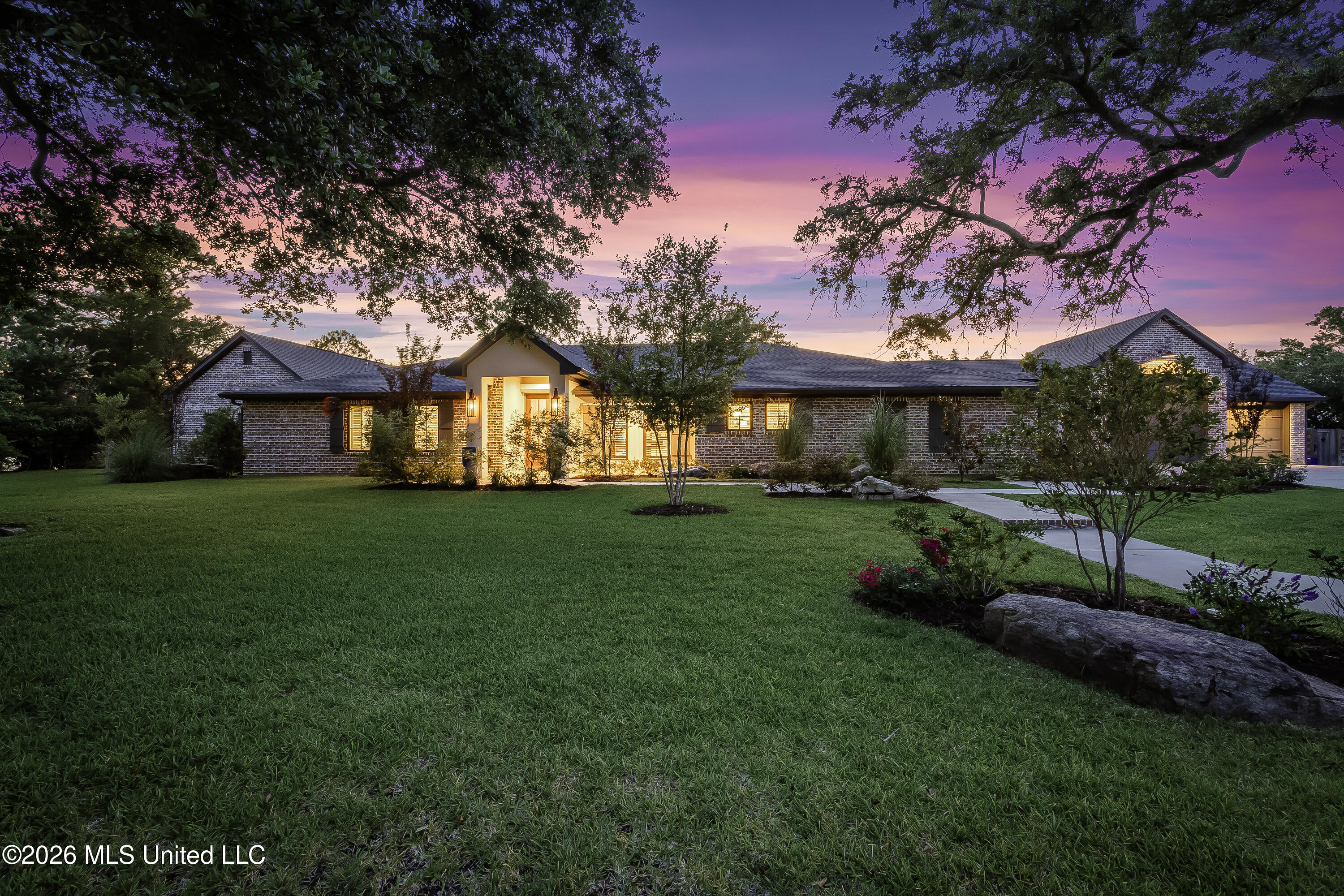 927 N Shore Drive Property Photo 86