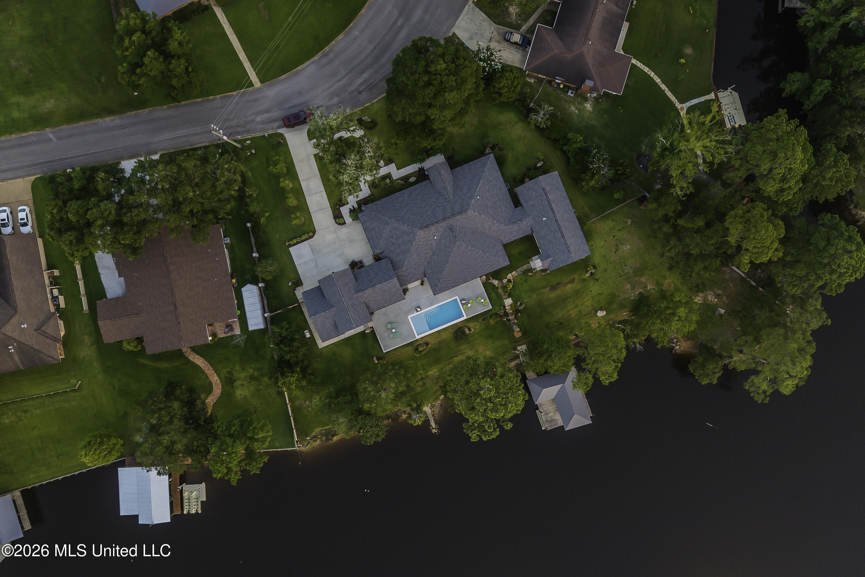 927 N Shore Drive Property Photo 100
