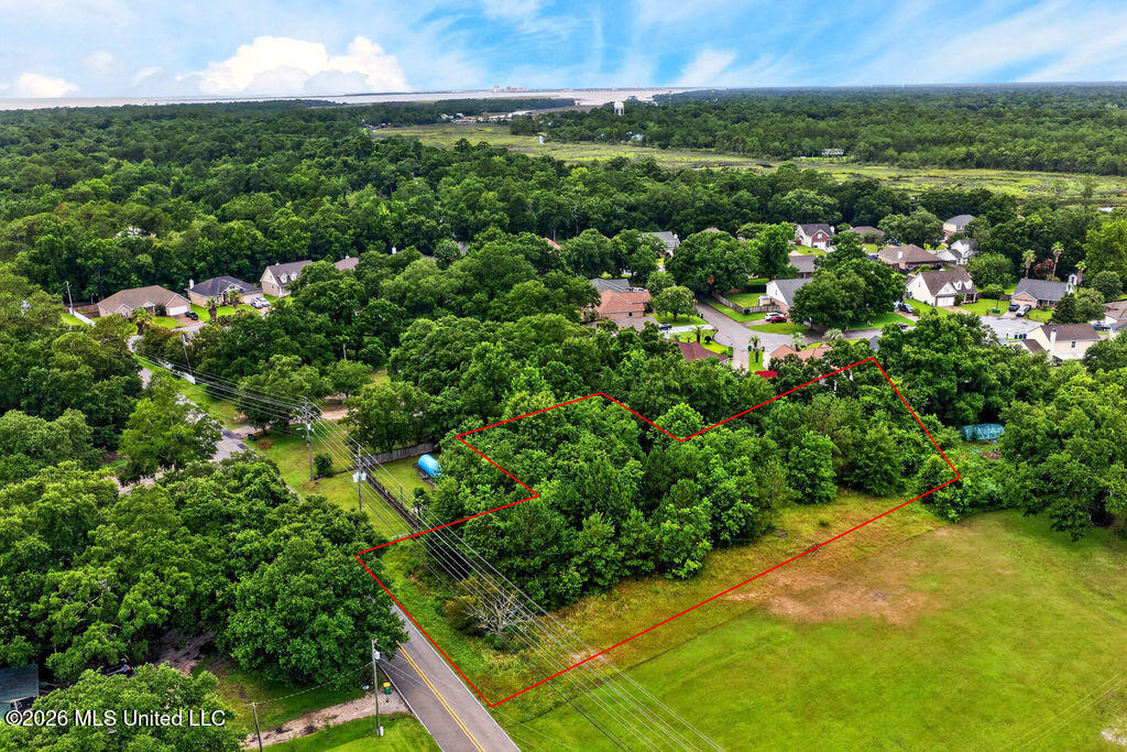8008 Pointe Aux Chenes Road Property Photo 1