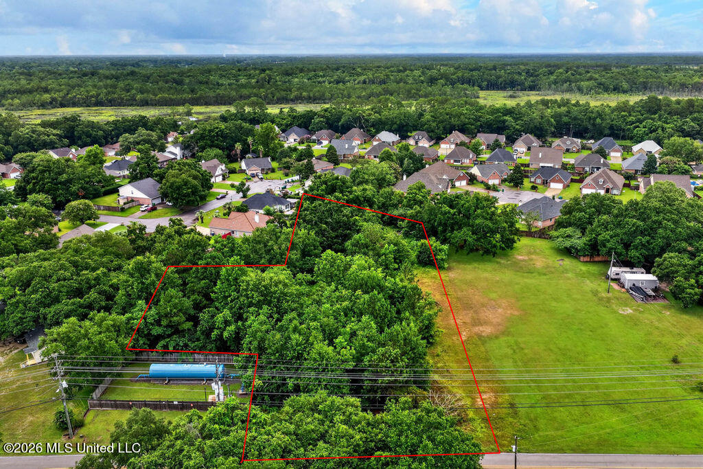 8008 Pointe Aux Chenes Road Property Photo 5