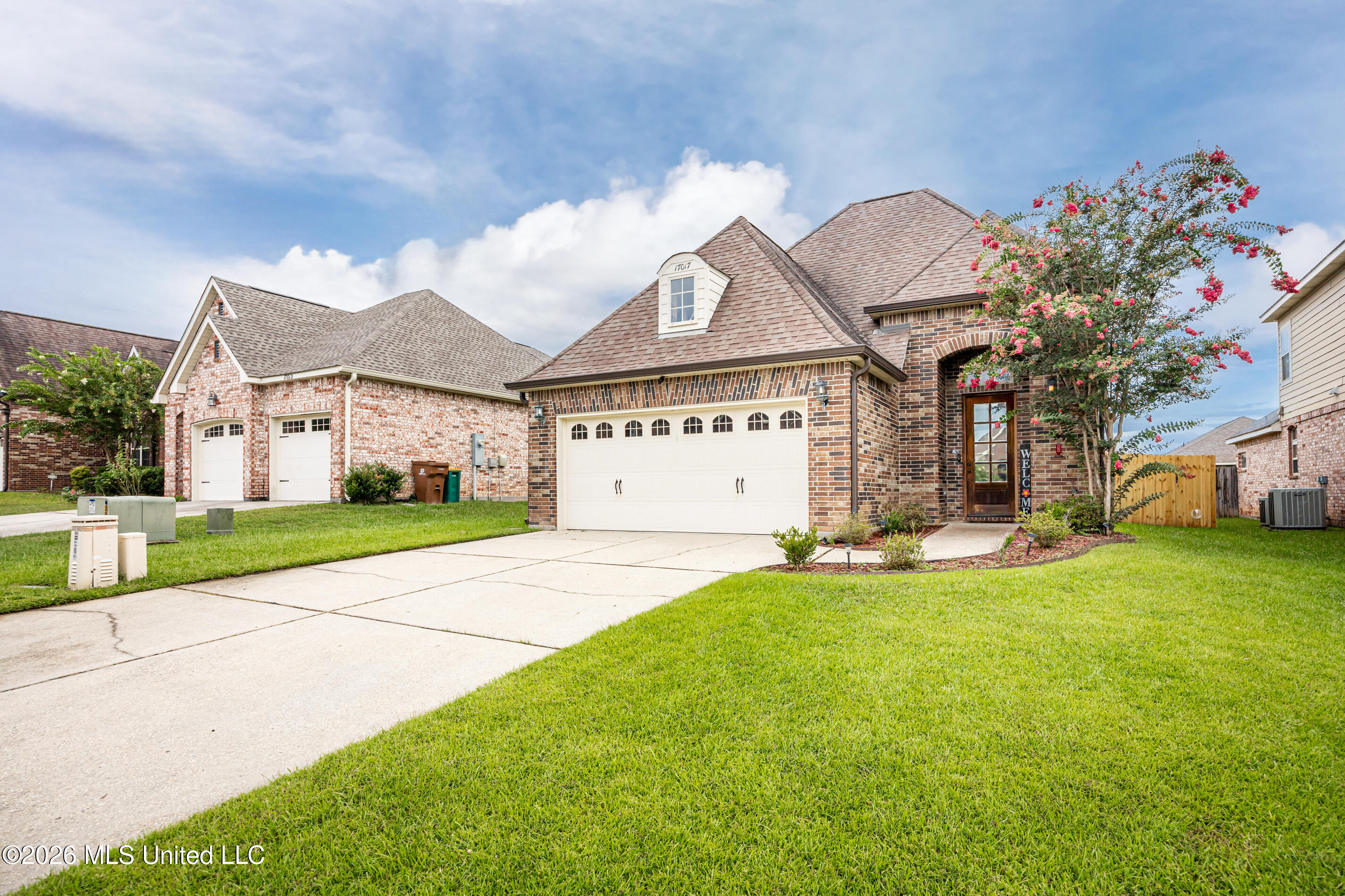 17017 Sago Drive Property Photo 2